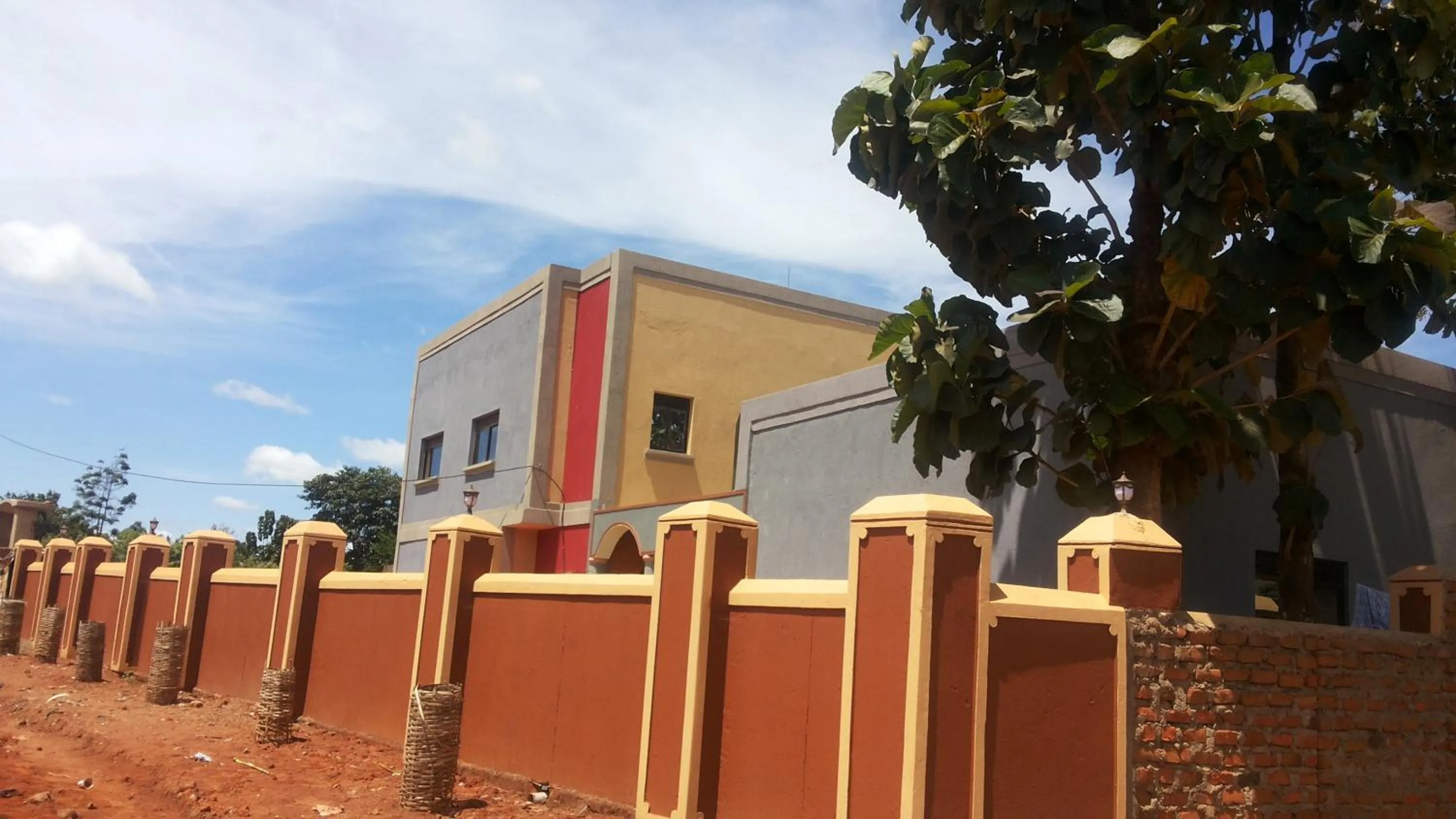 Property building in Hotel Skypa