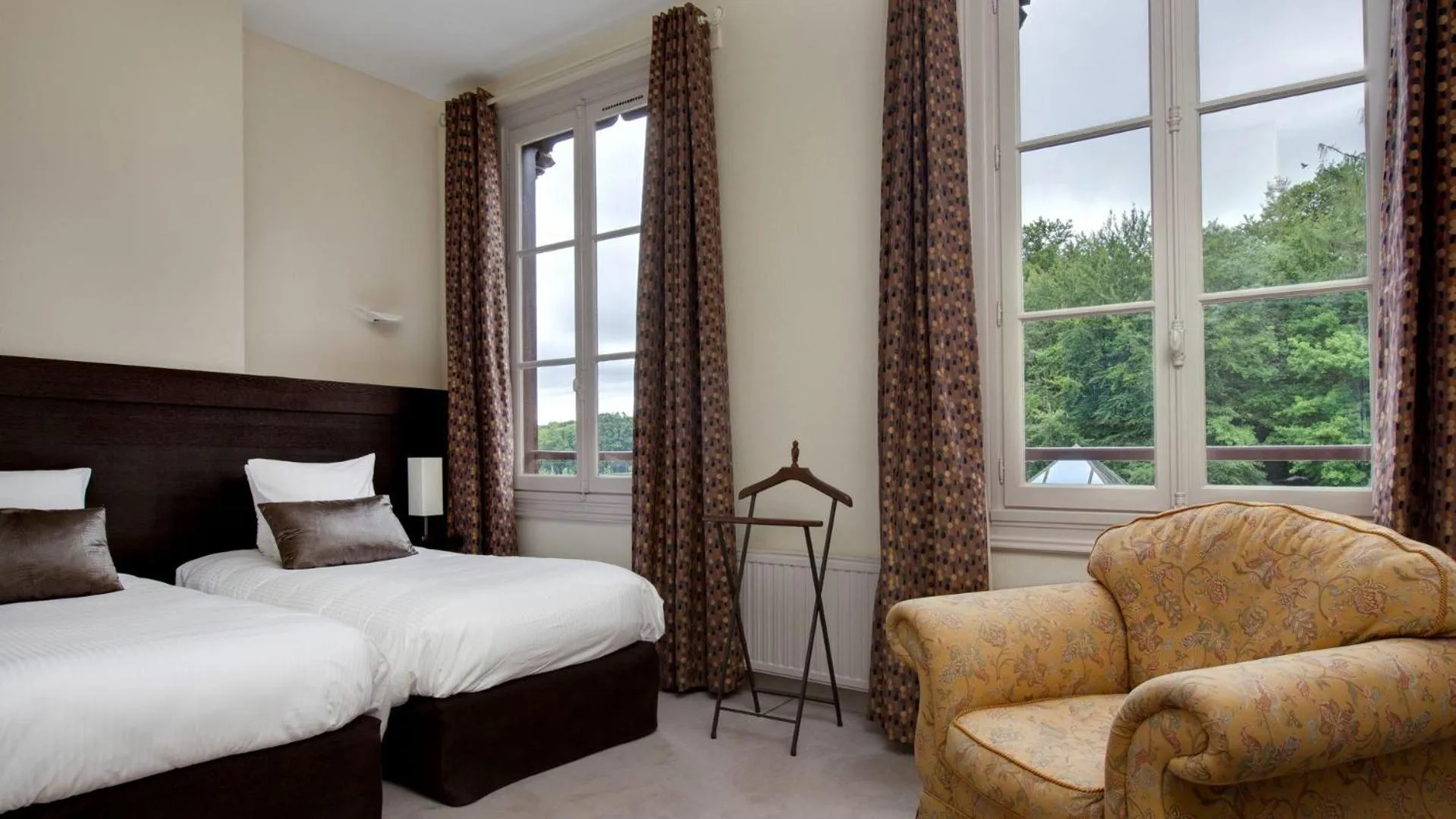 Bed in Le Pavillon De Gouffern