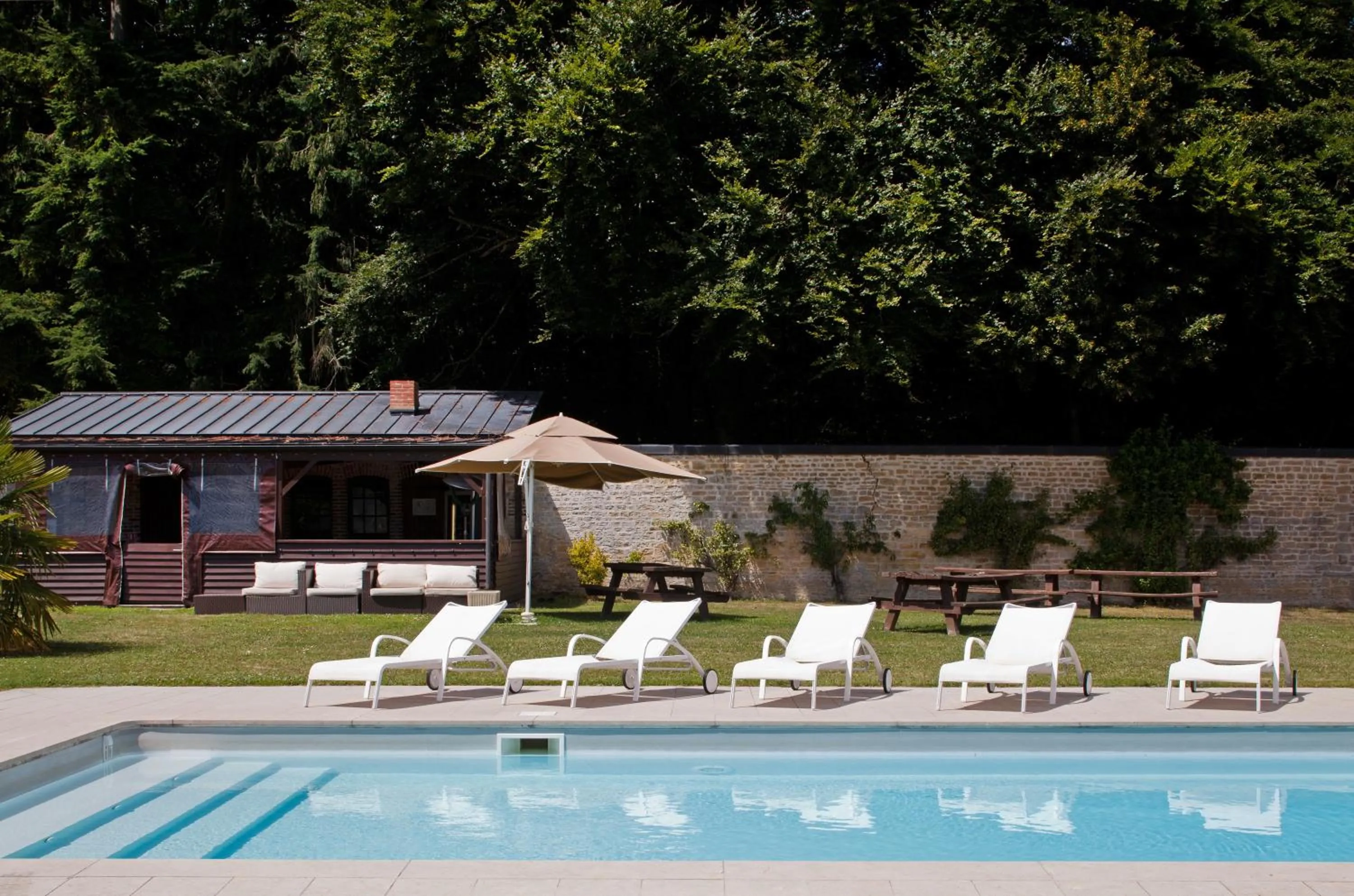 Garden in Le Pavillon De Gouffern