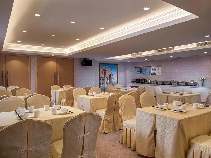 Vienna Hotel (Qionghai Yinhai Road)