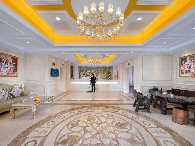 Vienna 3 Best Hotel(Guangdong Yangchun Bus Station Shop )