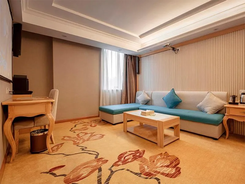 Vienna 3 Best Hotel(Guangdong Yangchun Bus Station Shop )