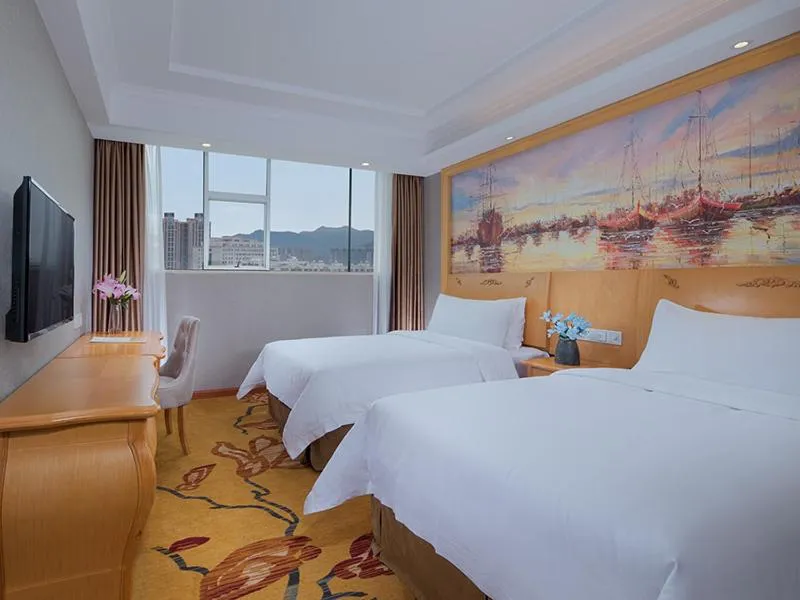 Bed in Vienna 3 Best Hotel(Guangdong Yangchun Bus Station Shop )