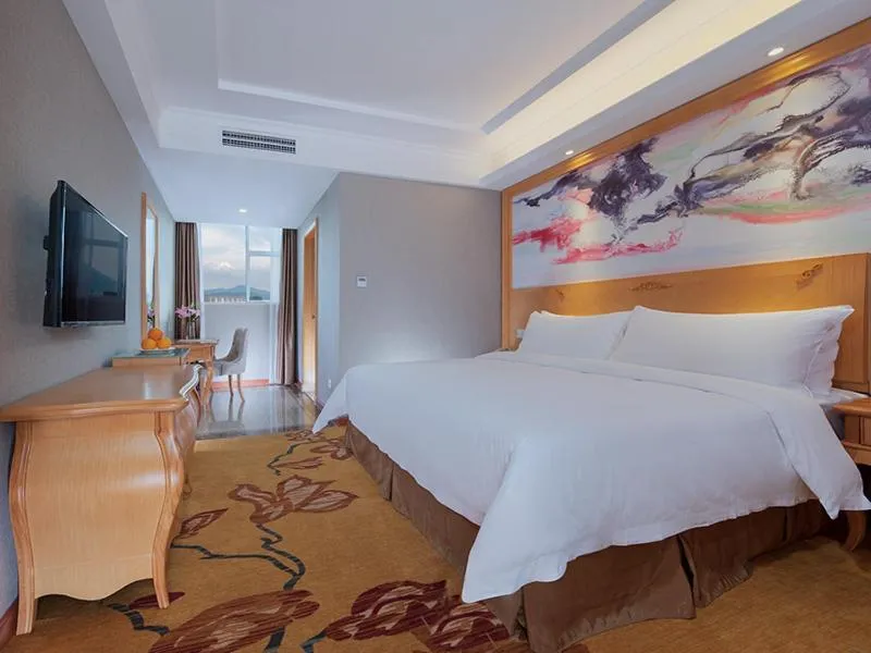 Bed in Vienna 3 Best Hotel(Guangdong Yangchun Bus Station Shop )