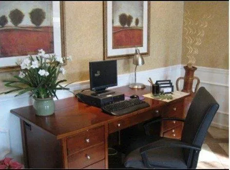 Howard Johnson by Wyndham Jackson