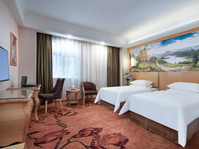 Bed in Vienna 3 Best Hotel(Jiangsu Xinyi Beijing Road Store)
