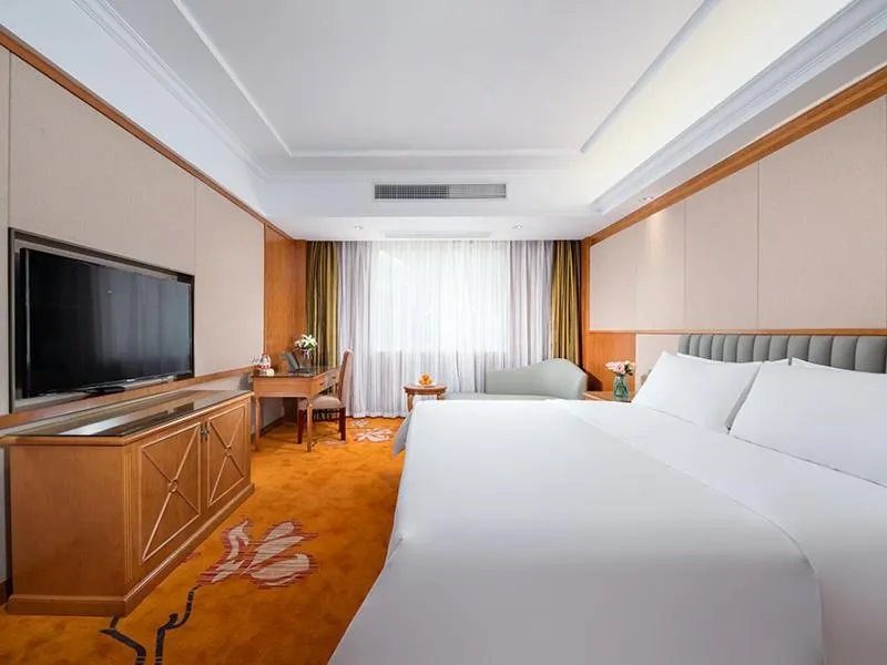 Bed in Vienna hotel (huizhou ancient city store, shexian county, huangshan city, anhui province)