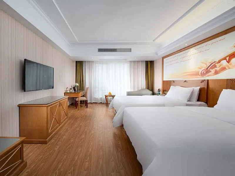 Bed in Vienna hotel (huizhou ancient city store, shexian county, huangshan city, anhui province)