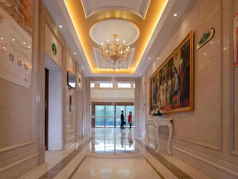 Vienna International Hotel(Chenzhou Wuling Square Shop)