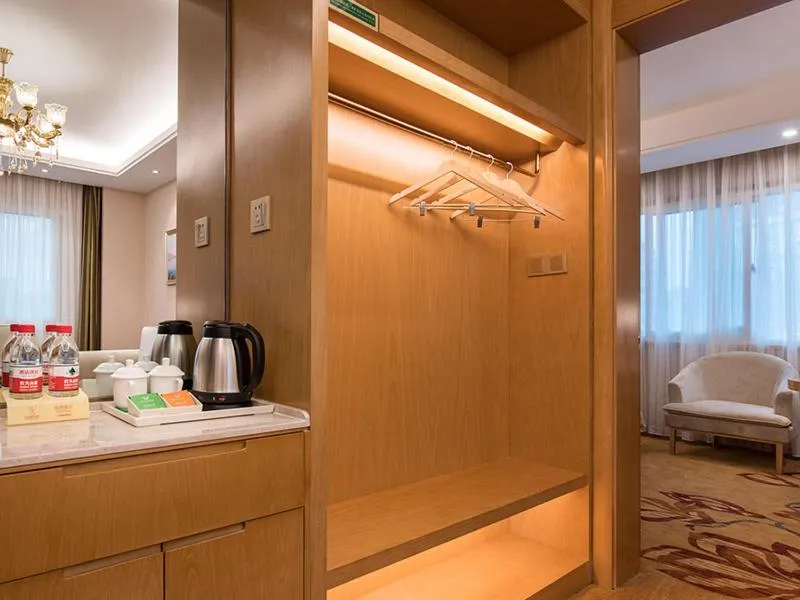 Vienna International Hotel(Hangzhou Xihu Fengshan Road Station)