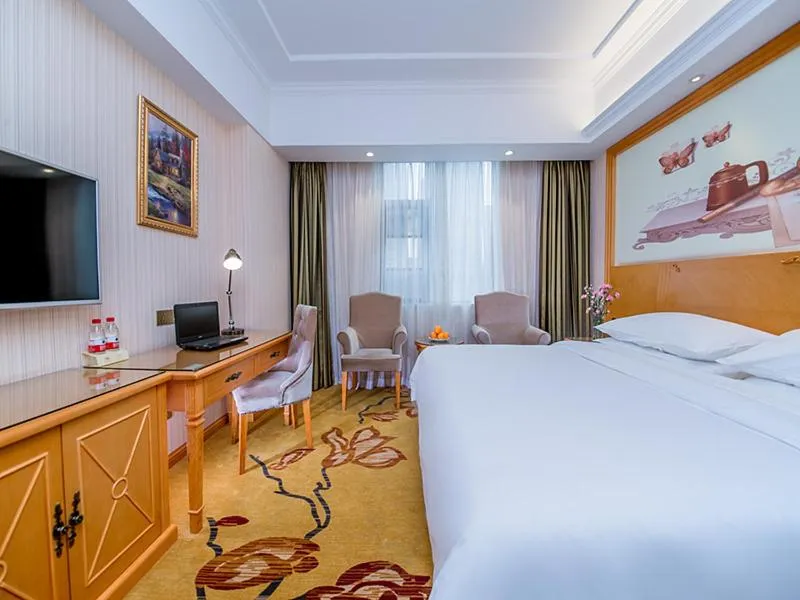 Bed in Vienna Hotel Whhan xingye road stone bridge subway station store