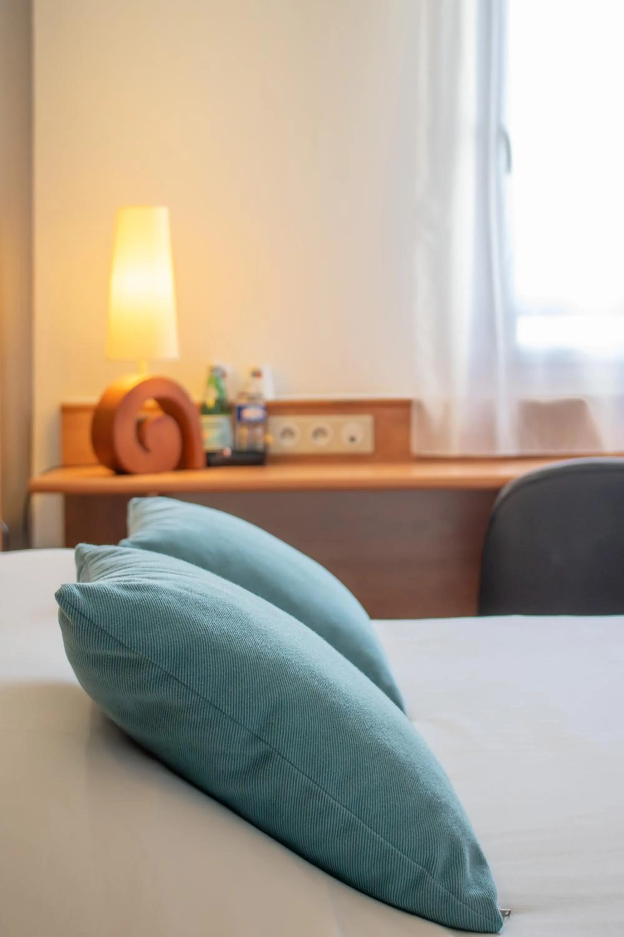 Bedroom, Bed in Brit Hotel Bressuire