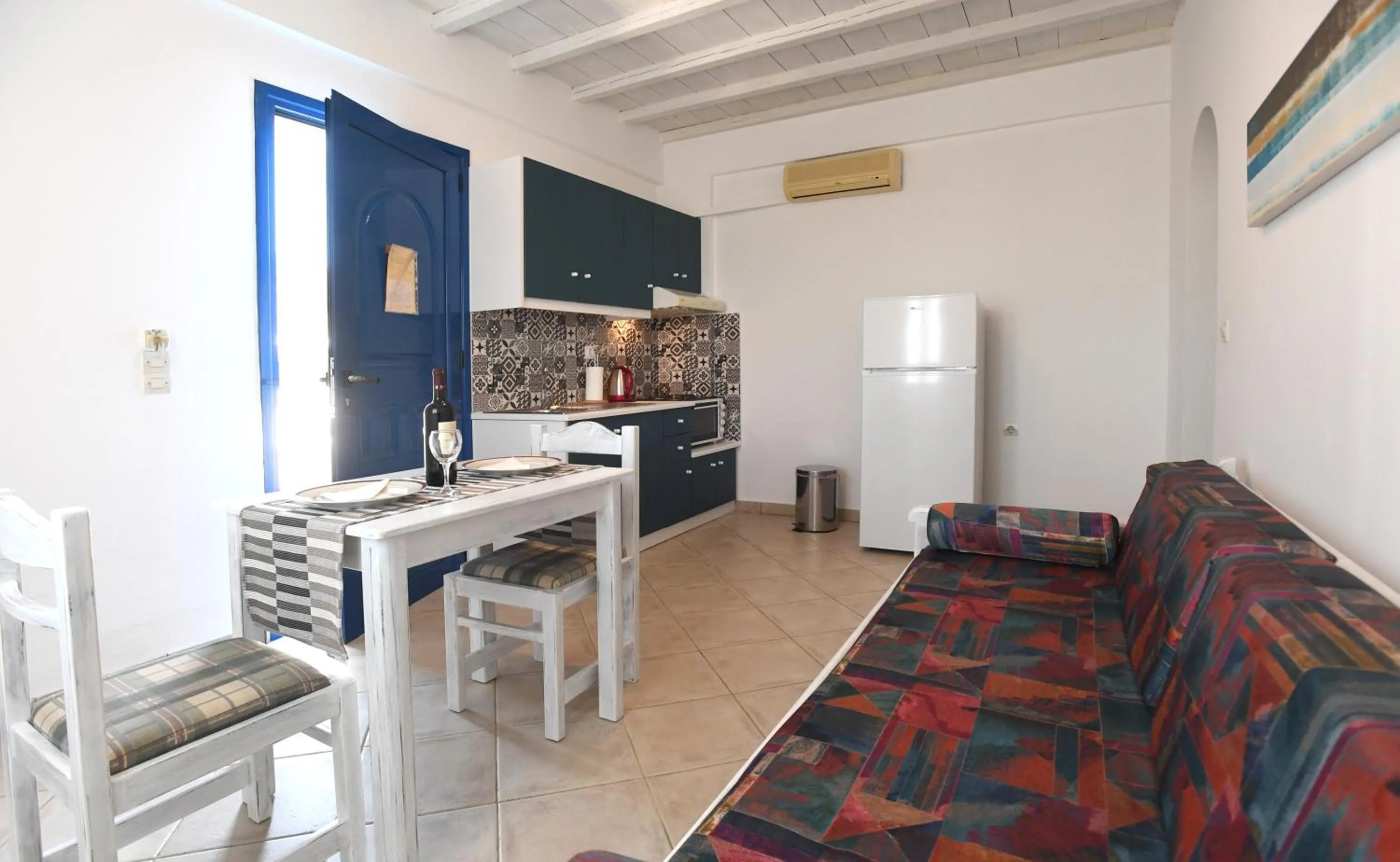 Nostos Beachfront Apartments & Studios