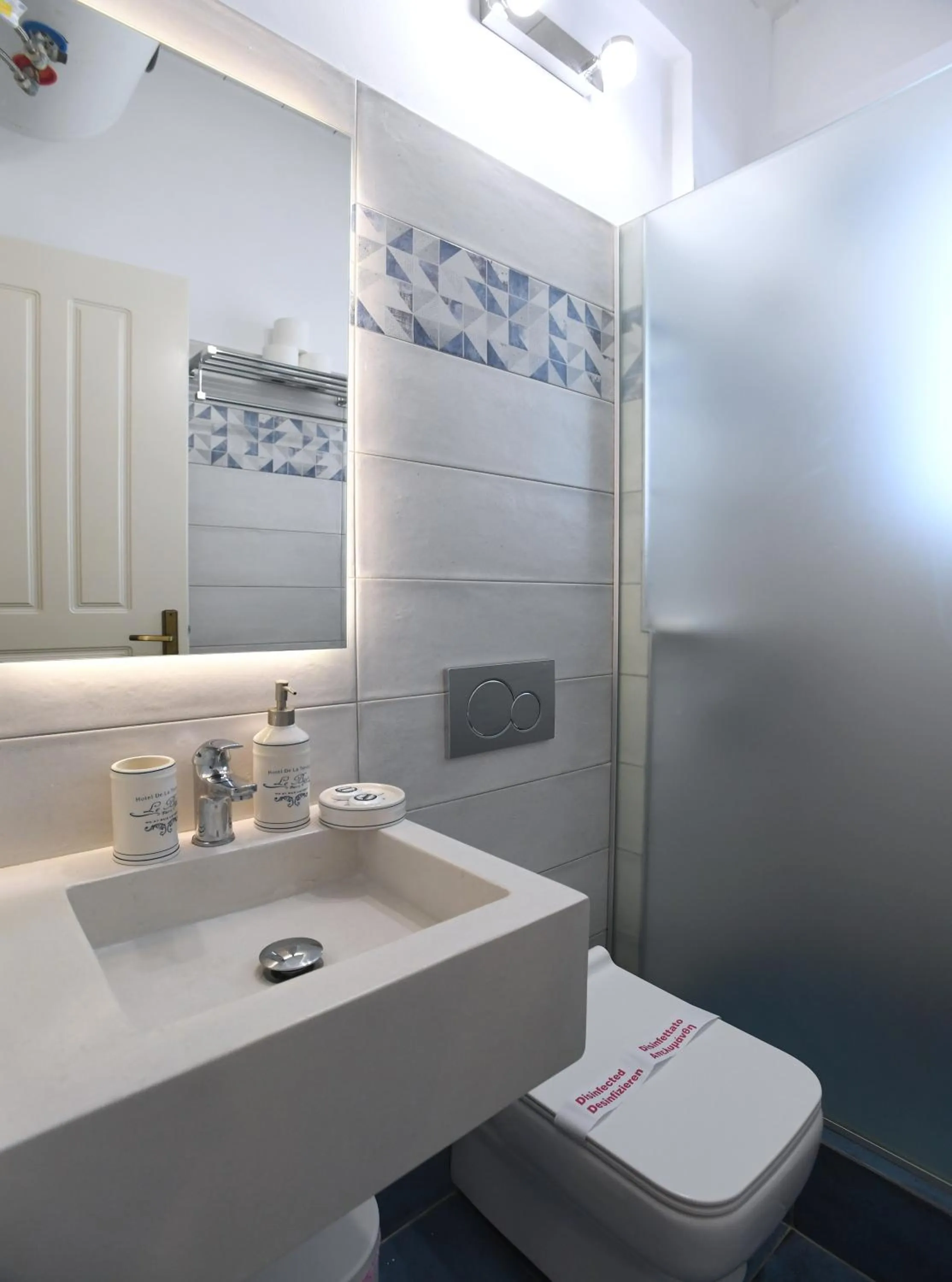 Nostos Beachfront Apartments & Studios