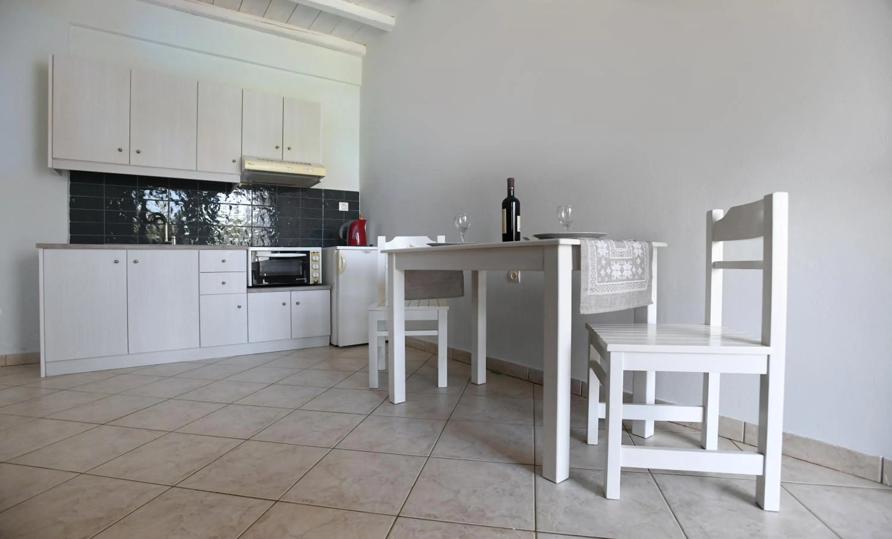 Nostos Beachfront Apartments & Studios