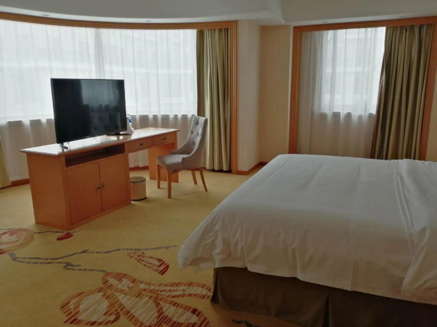 Bed in Vienna international hotel shanghai pudong airport south store