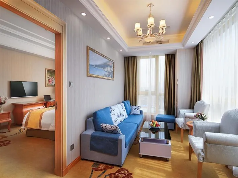 Vienna Hotel(Rugao Auto Station Branch)