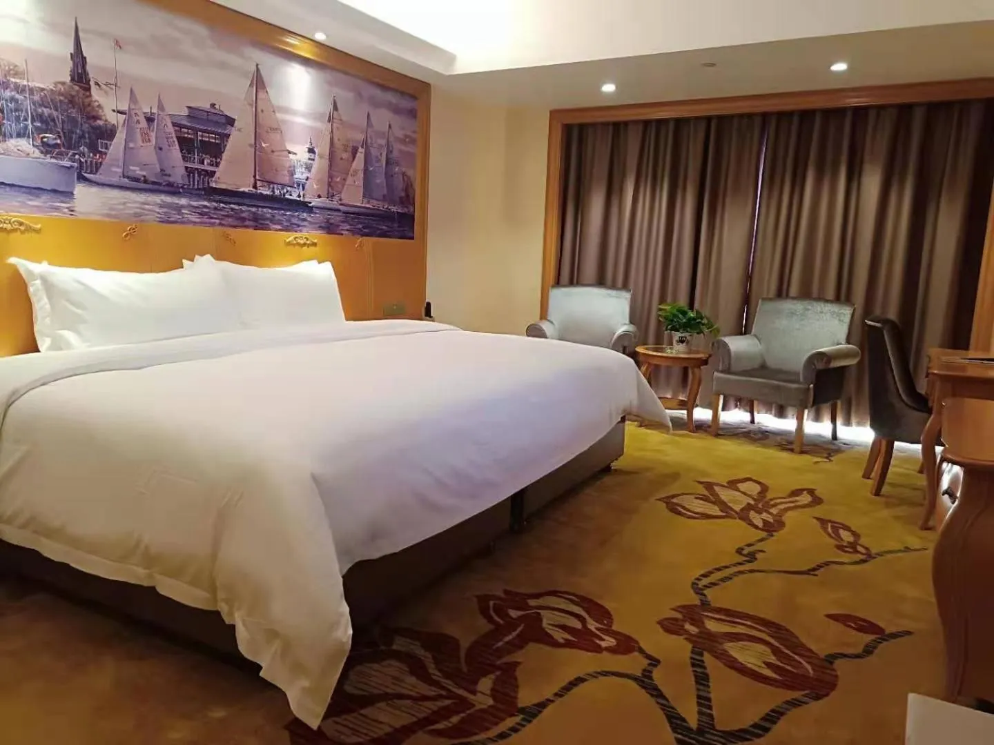 Bed in Vienna Hotel (Laibin North Station)