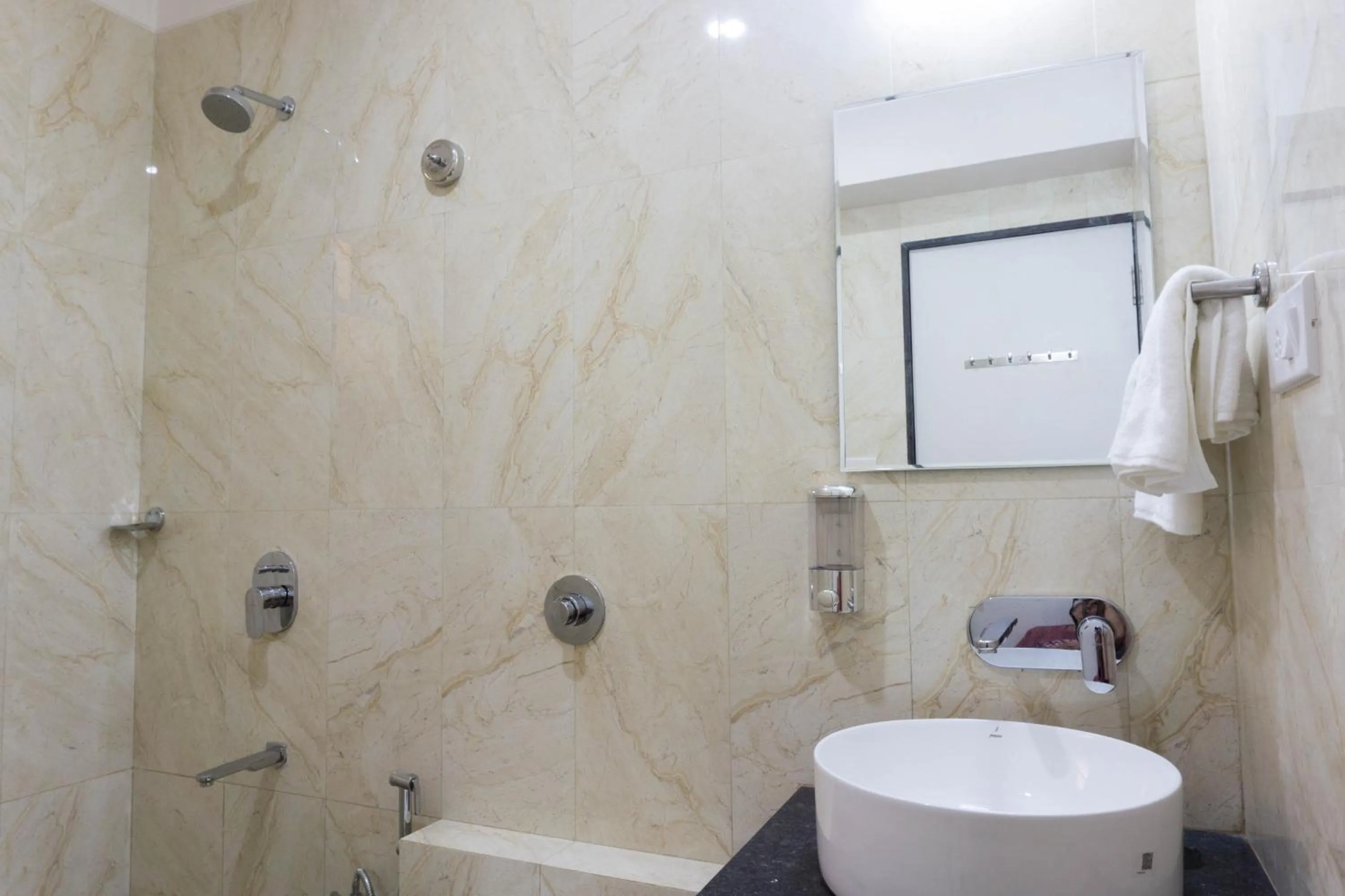 Bathroom in Passions de Goa