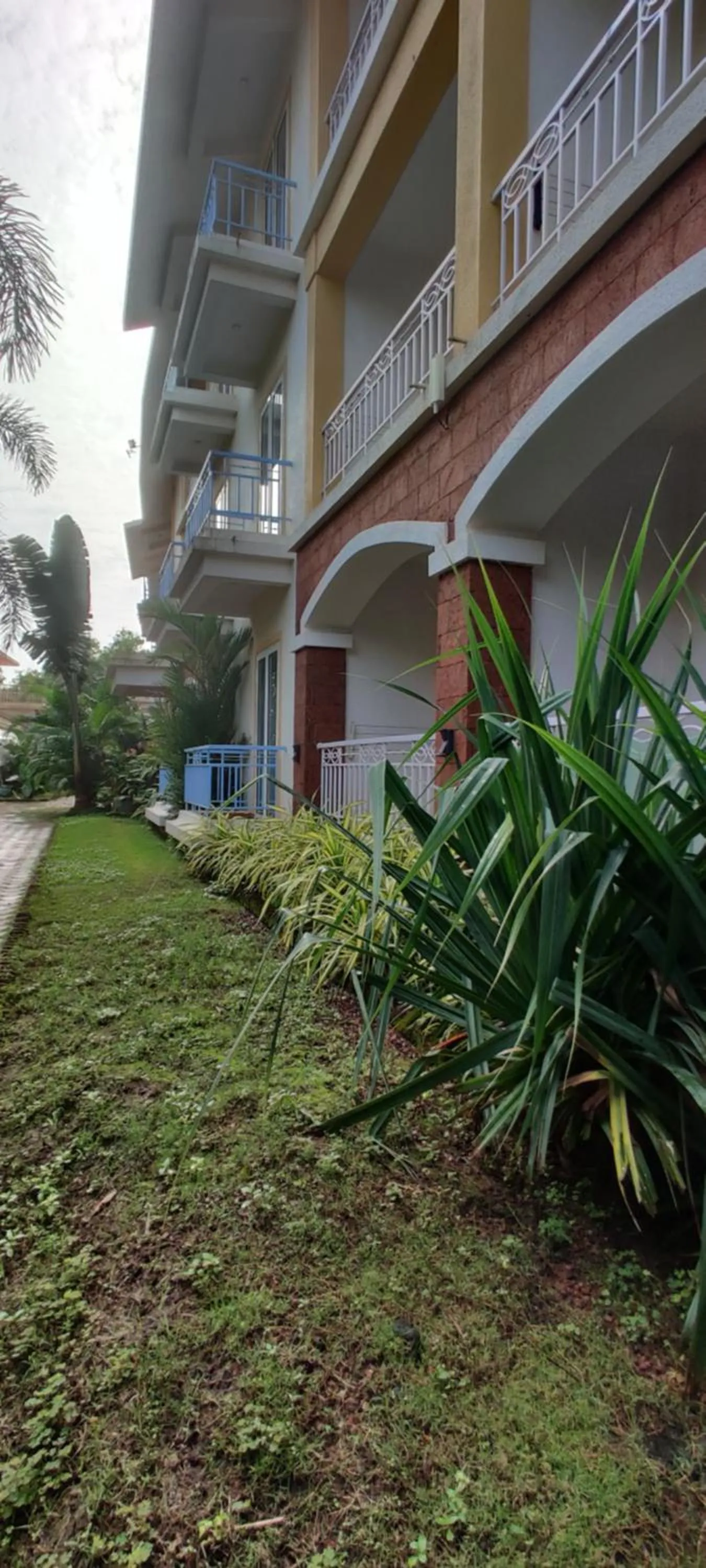 Property building in Passions de Goa