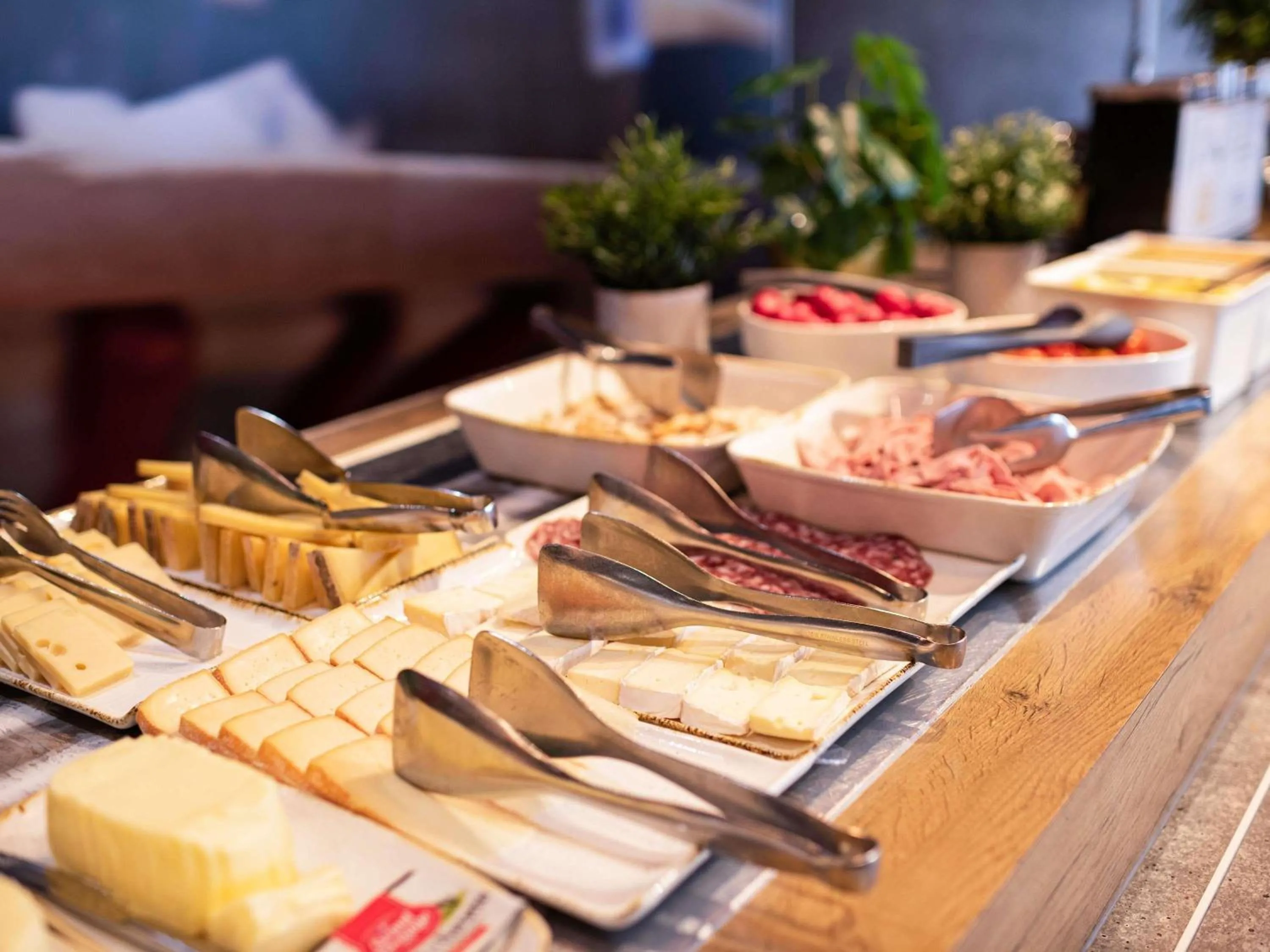 Breakfast in ibis La Baule Pornichet Plage