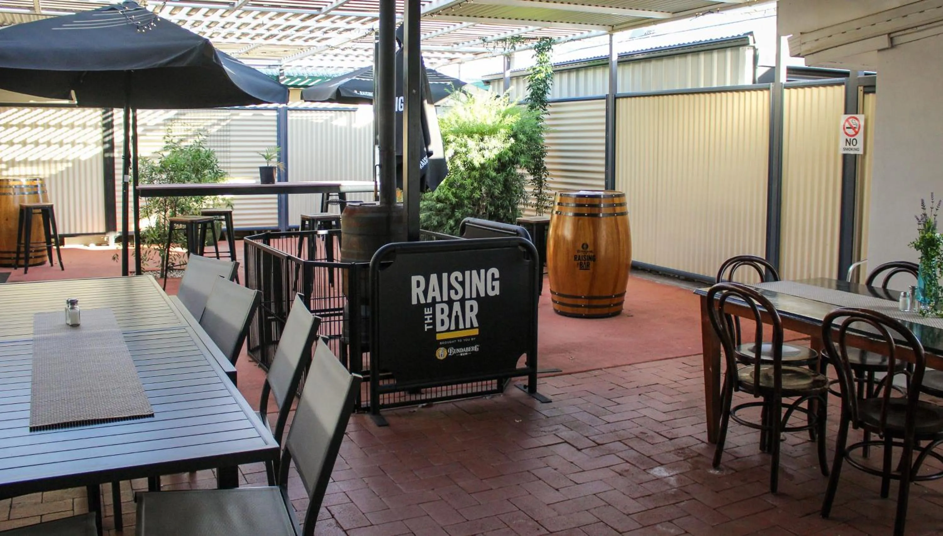 Property building in Warrego Hotel Motel Cunnamulla