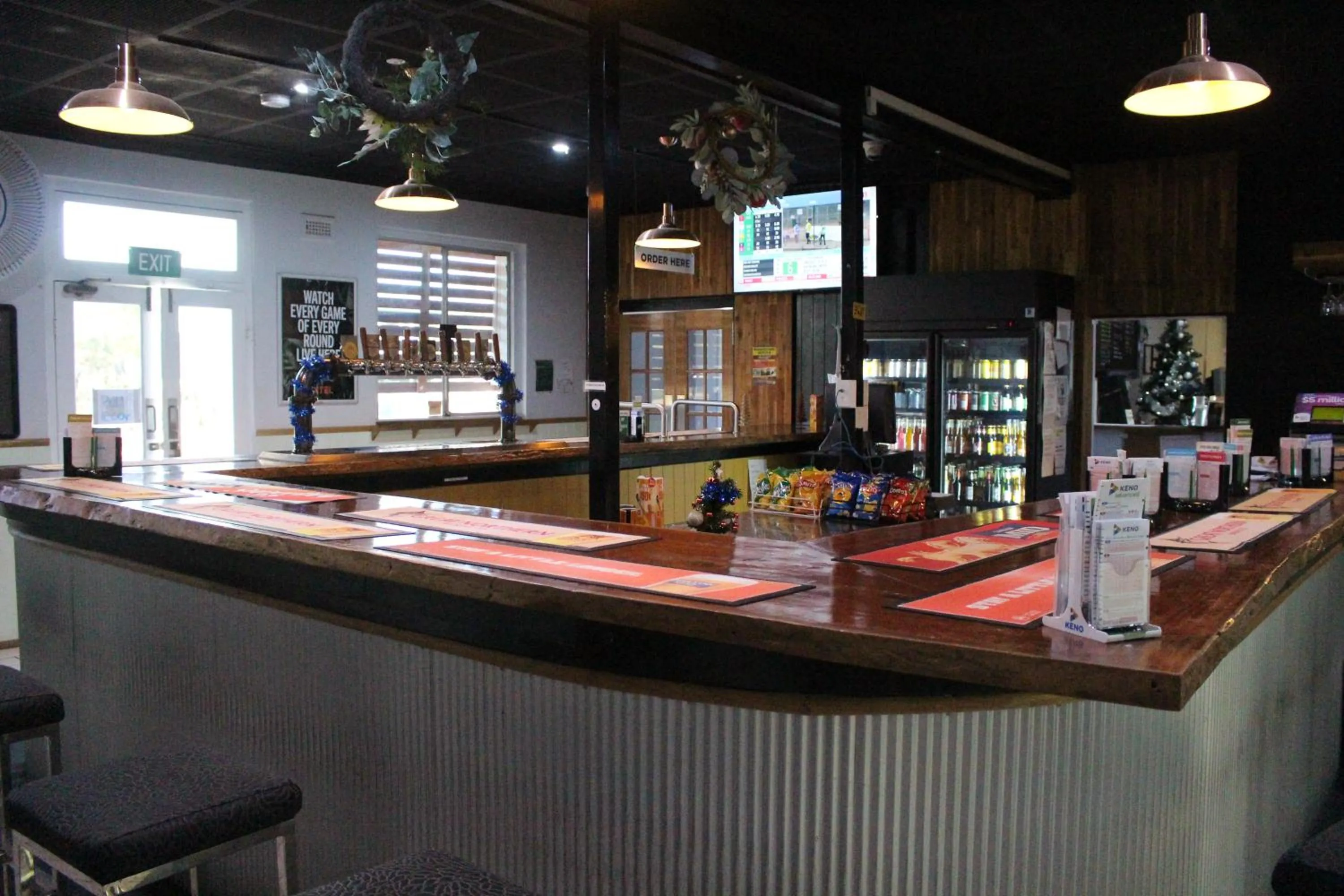 Property building in Warrego Hotel Motel Cunnamulla