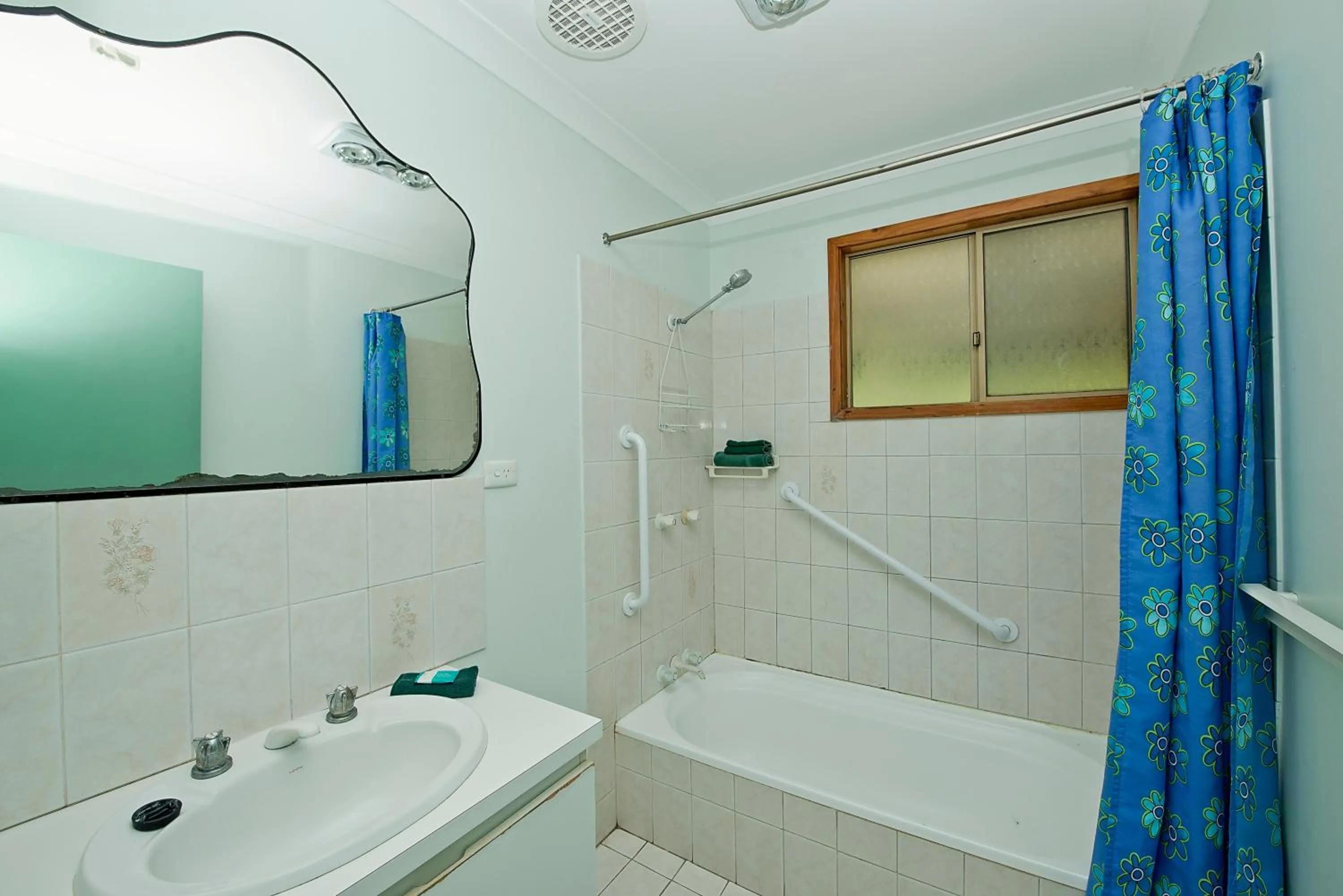Bathroom in Acclaim Pine Grove Holiday Park