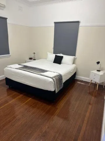 Bedroom, Bed in City Centre Motel Kempsey