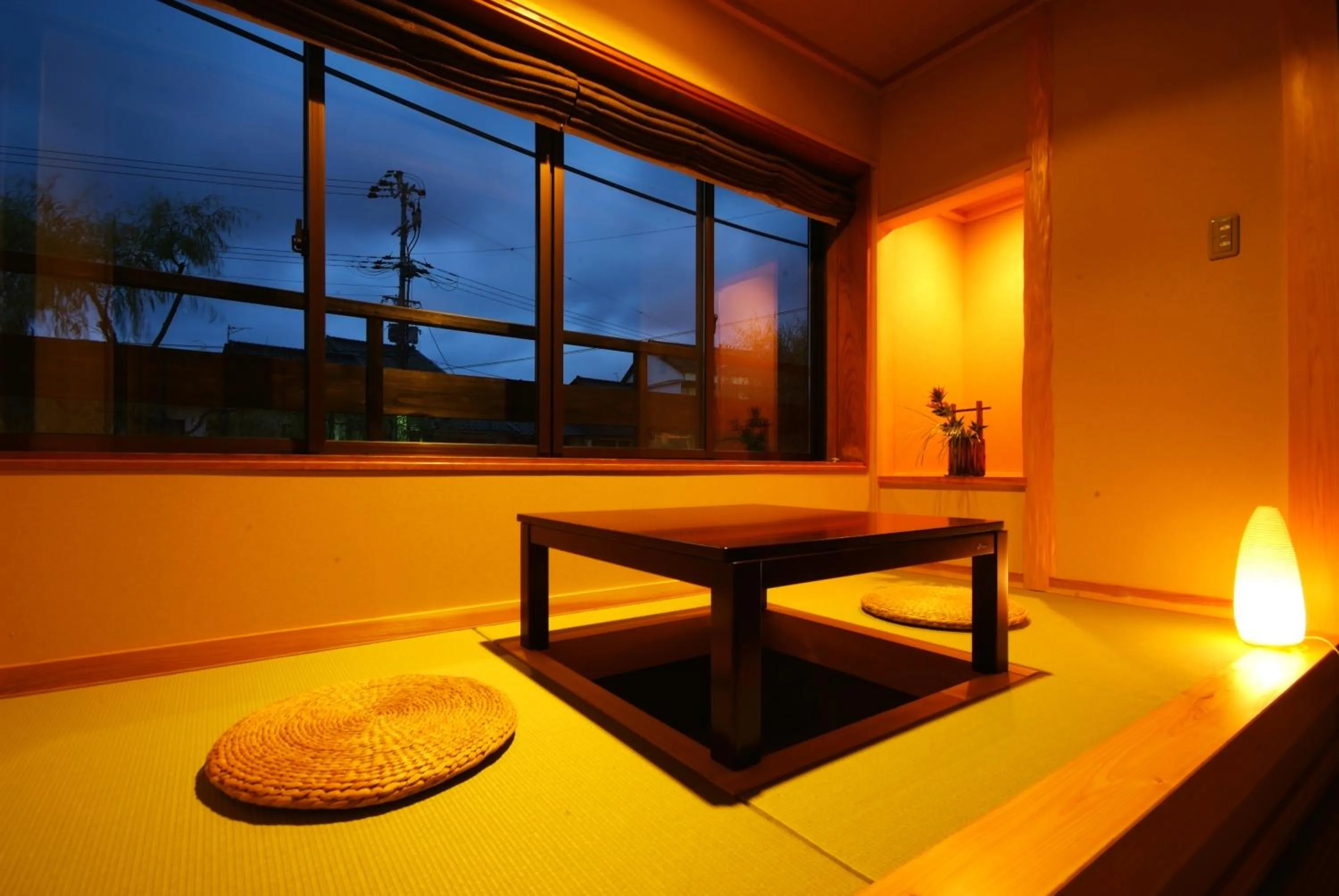 Seating area in Ichidaya
