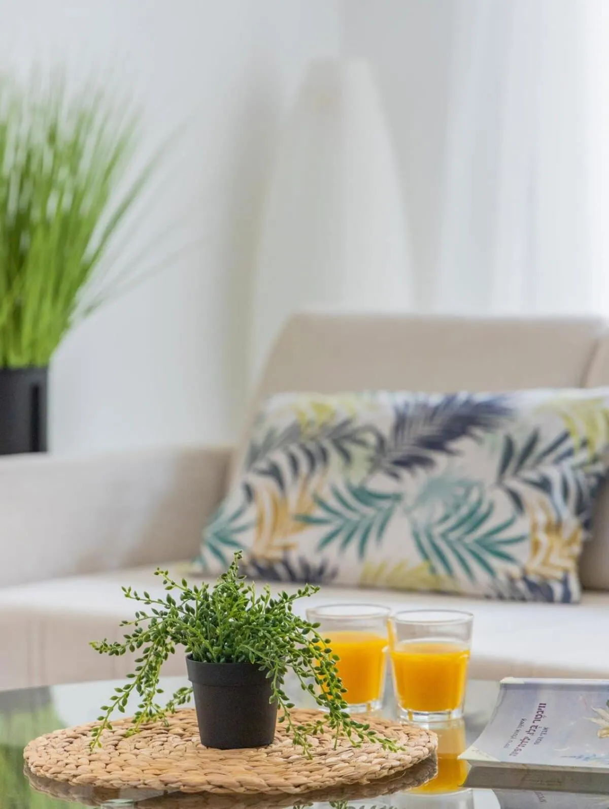 Modern Apartment w/ Garden 2 min from the Beach