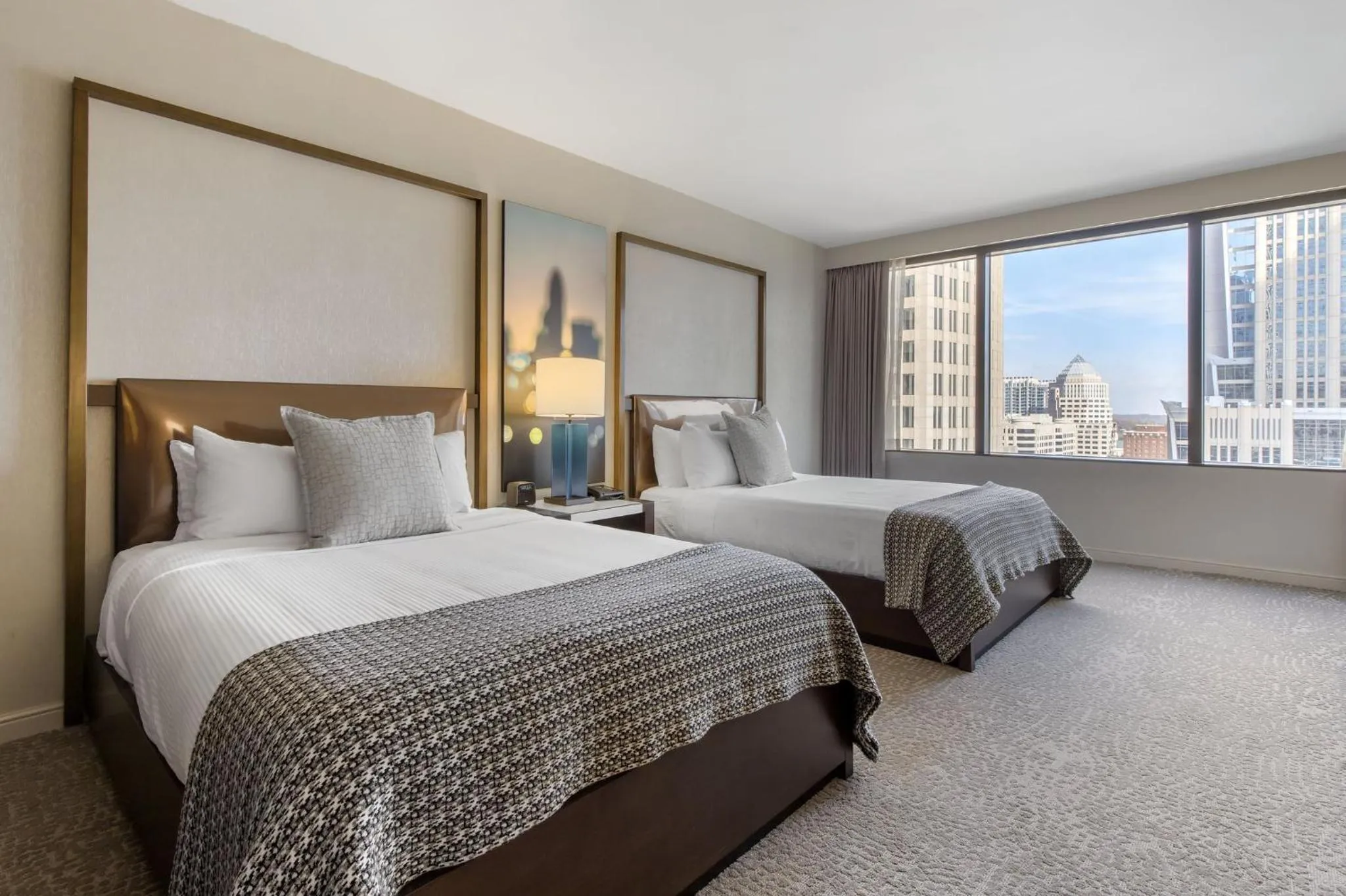 Photo of the whole room, Bed in Omni Charlotte Hotel