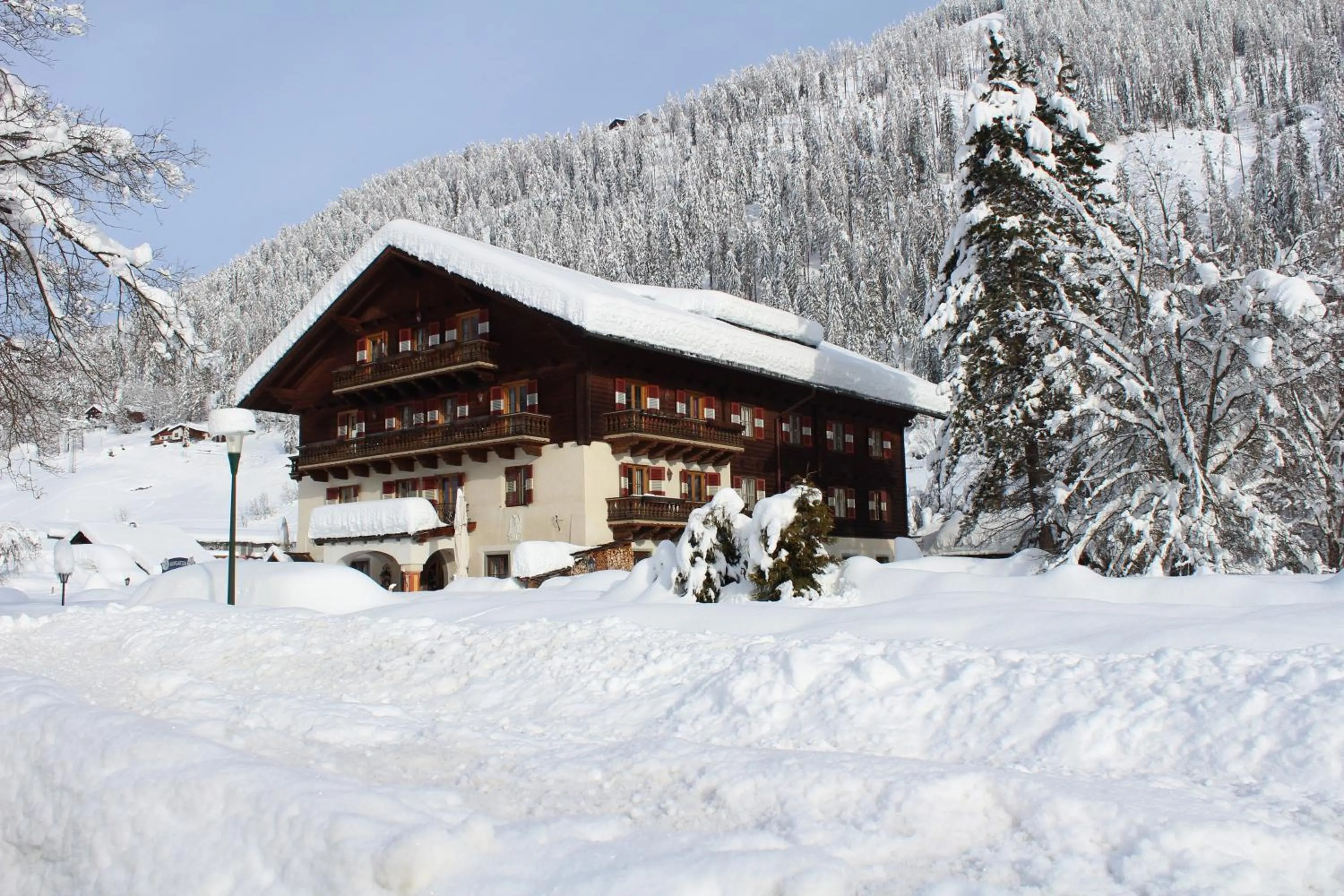 Property building in Hotel Schlosswirt