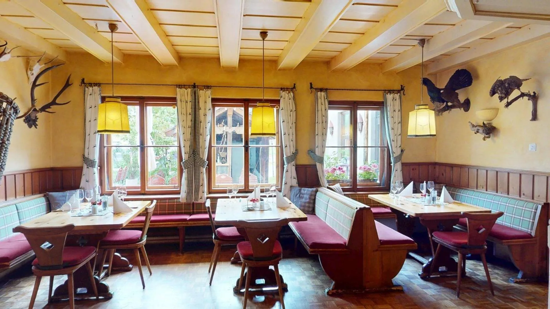 Restaurant/places to eat in Hotel Schlosswirt