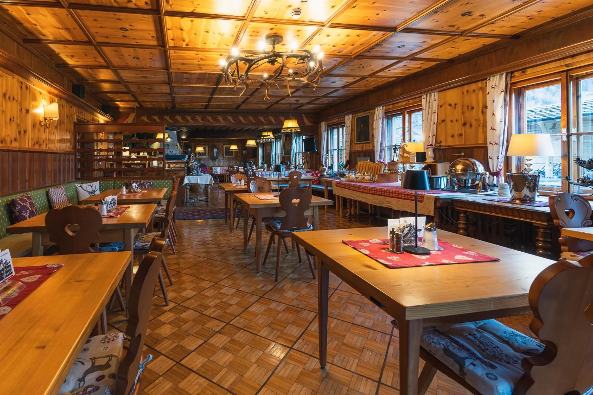 Restaurant/places to eat in Hotel Schlosswirt