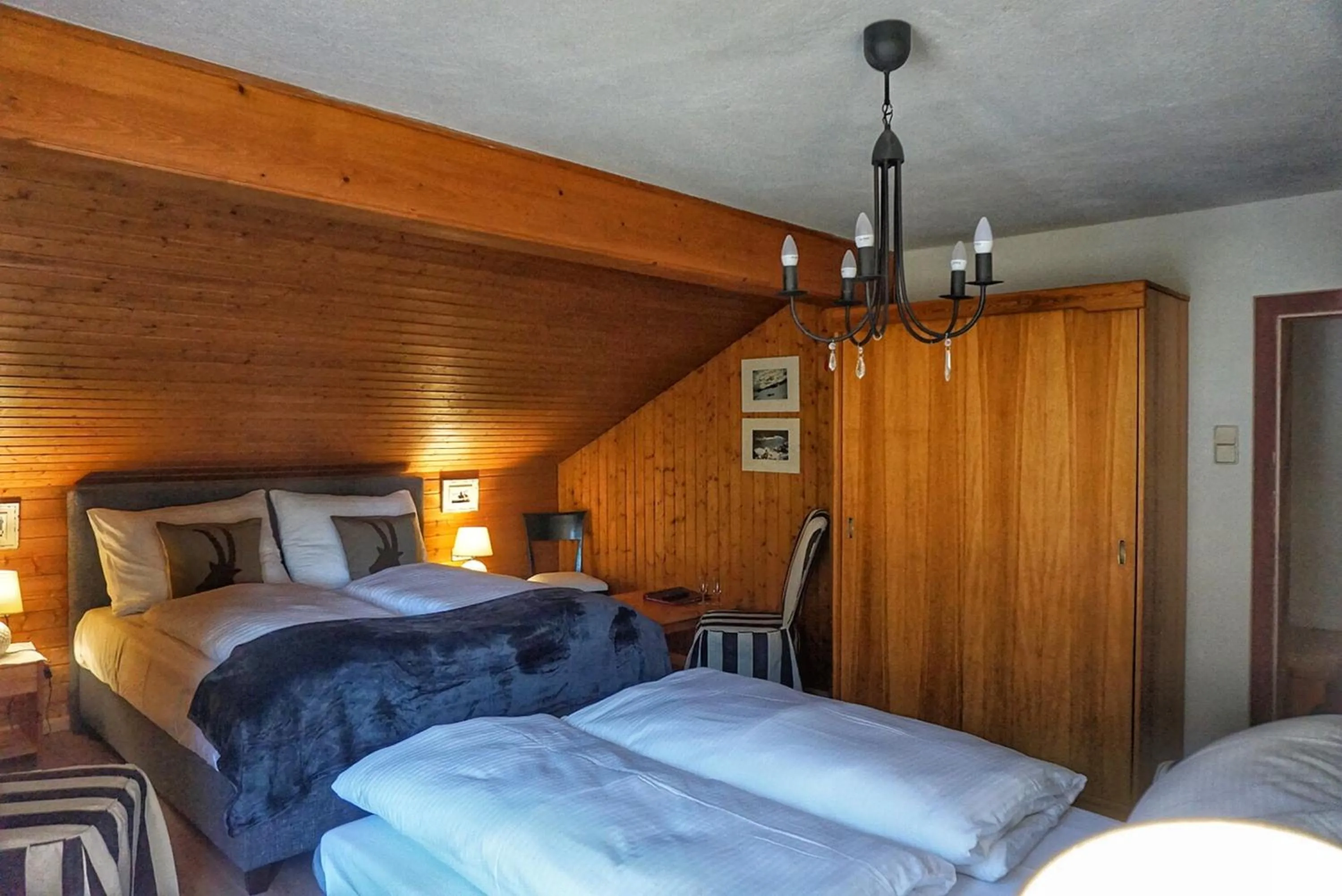 Bed in Hotel Schlosswirt