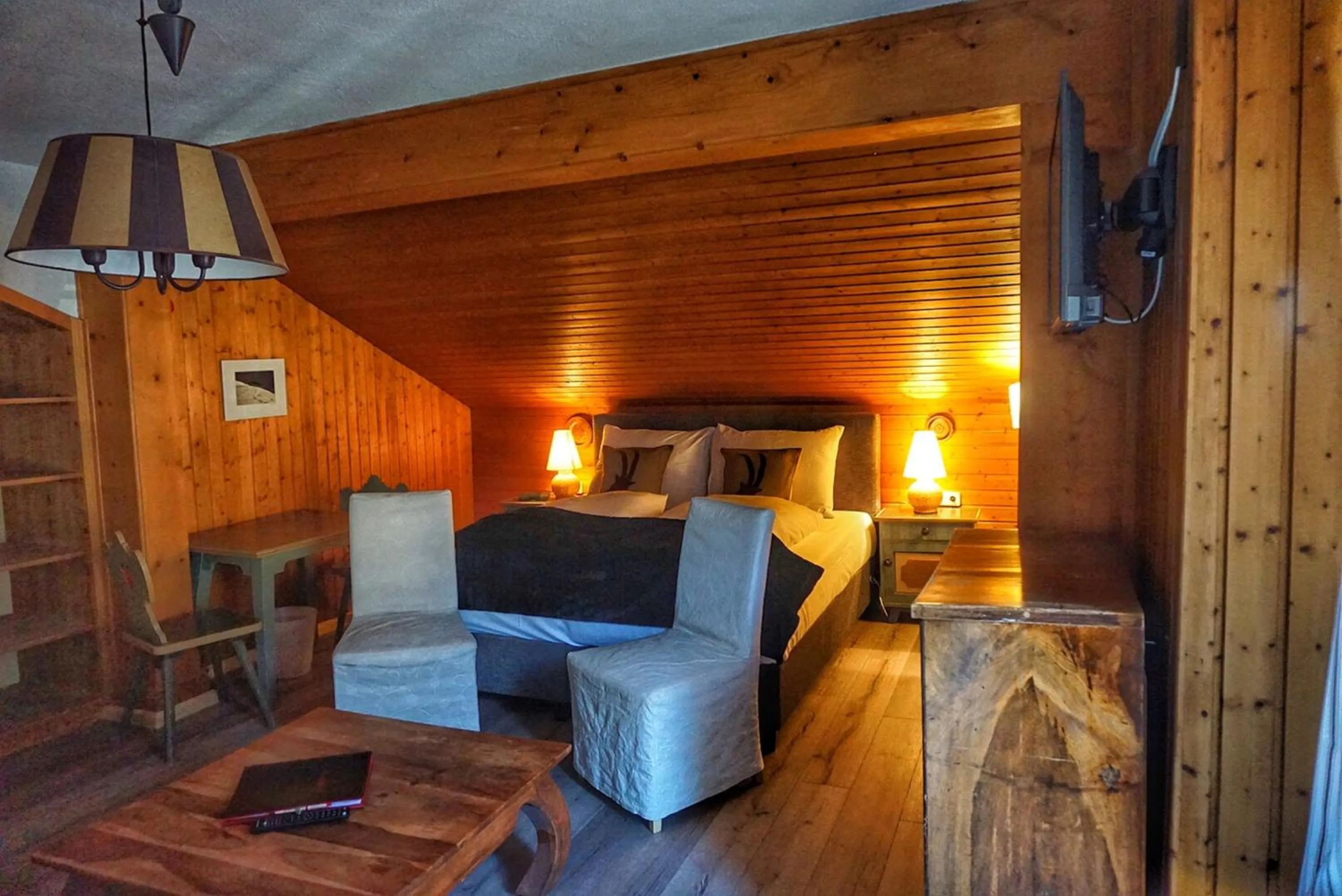 Bed in Hotel Schlosswirt