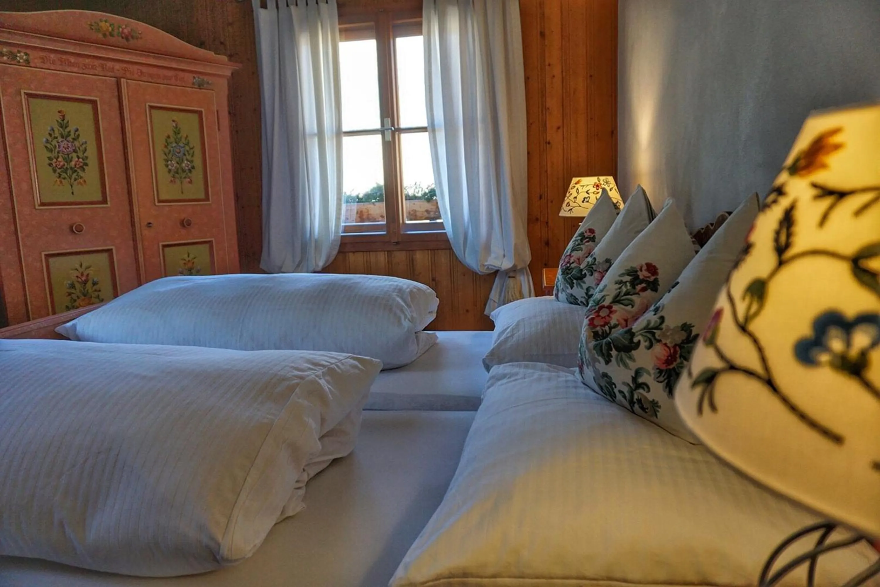 Bed in Hotel Schlosswirt