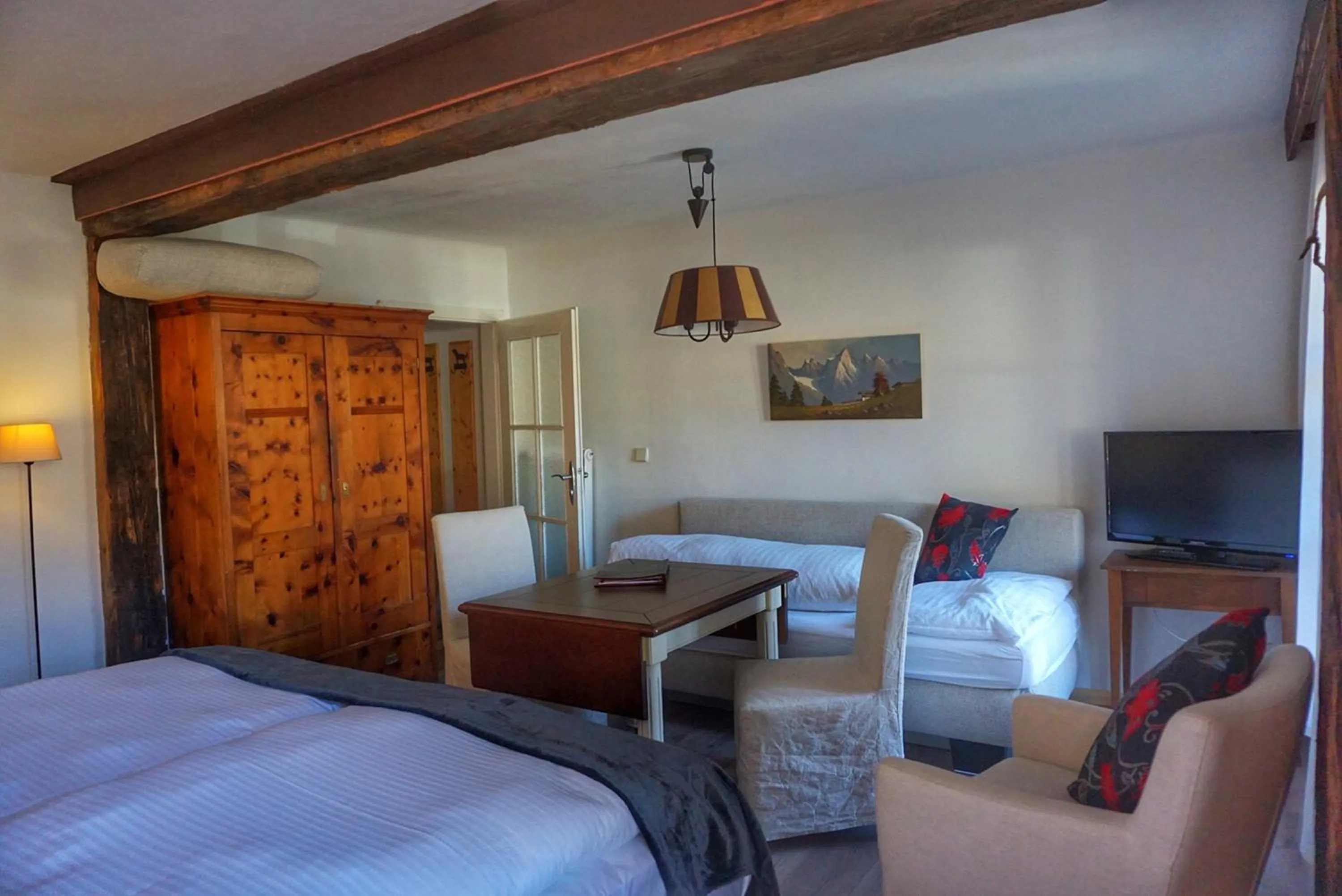 Bed in Hotel Schlosswirt