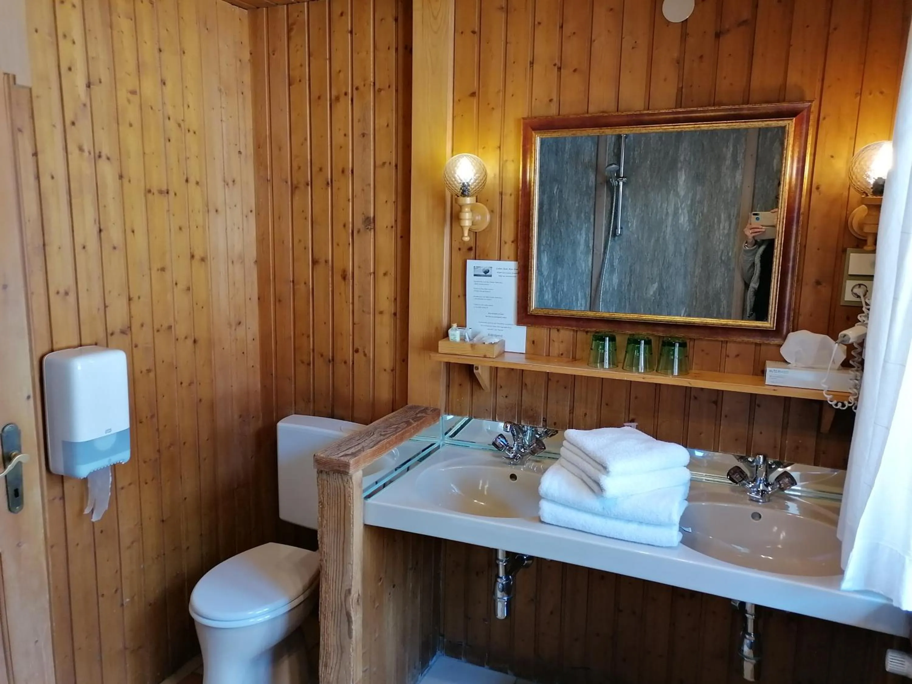 Bathroom in Hotel Schlosswirt