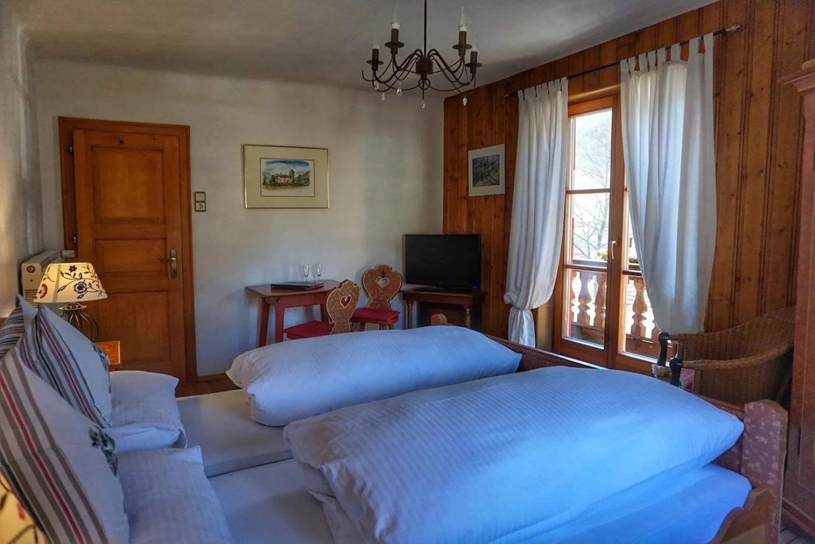 Bed in Hotel Schlosswirt