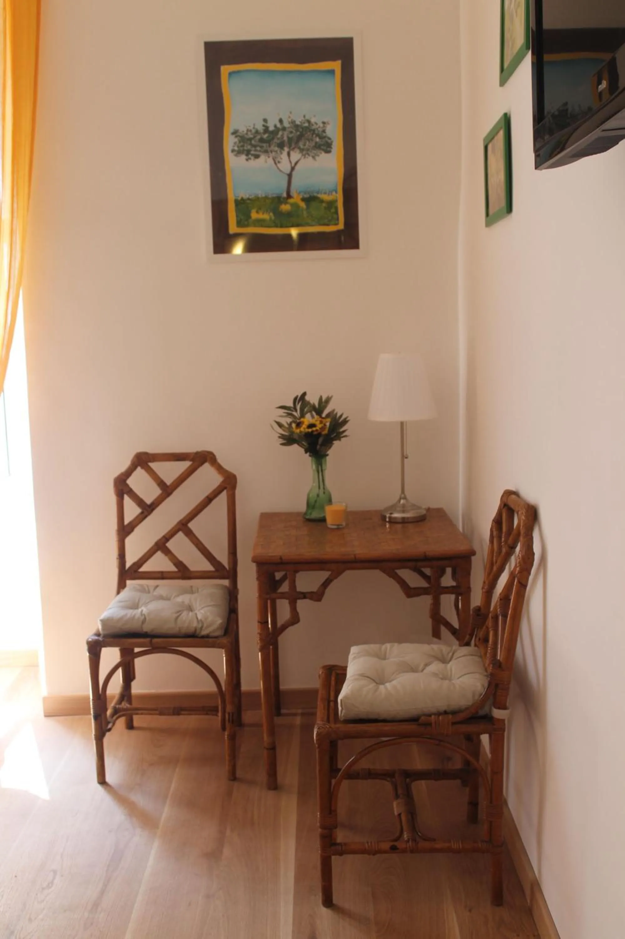 Decorative detail in Home 103