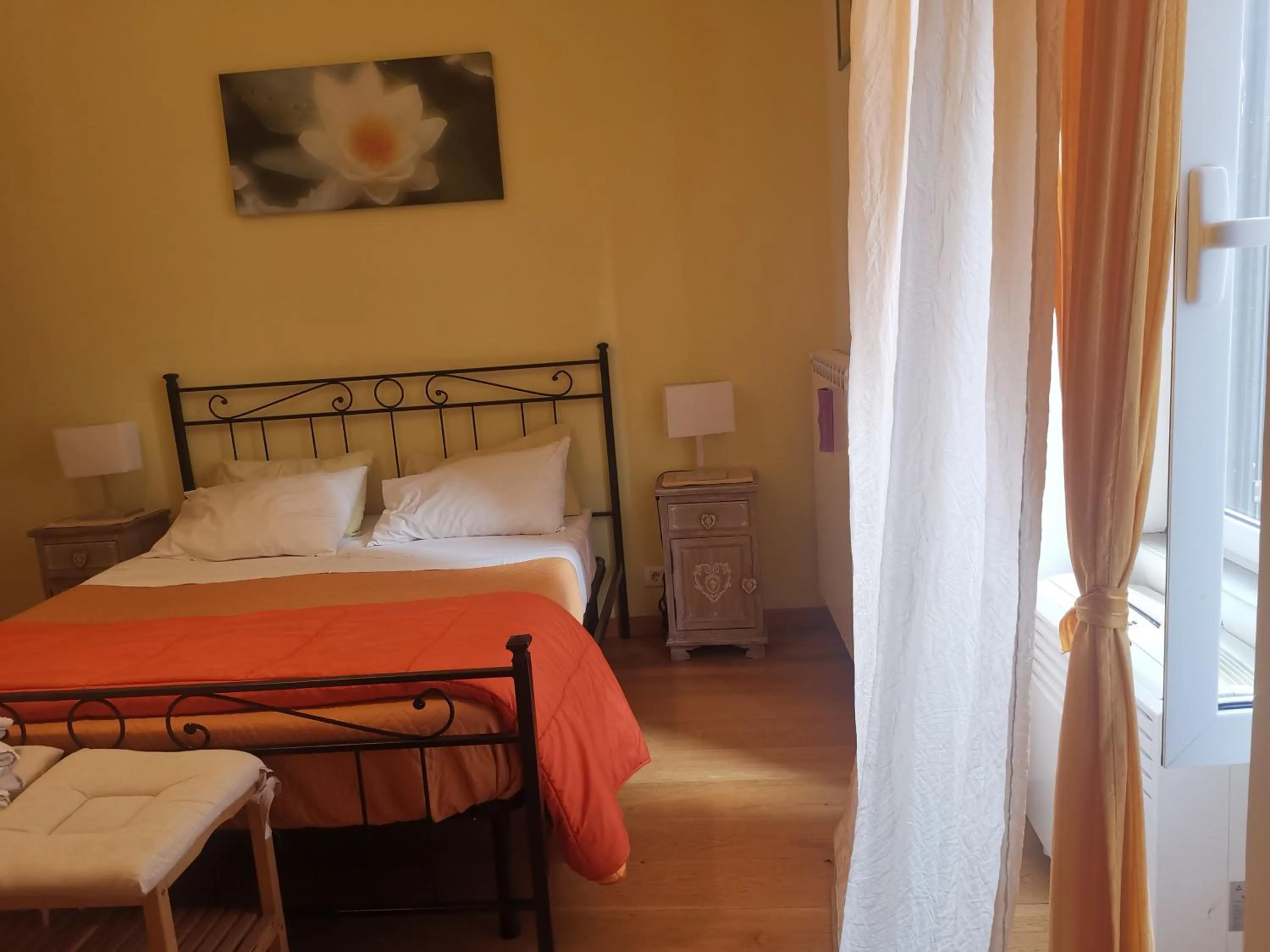 Photo of the whole room, Bed in Home 103