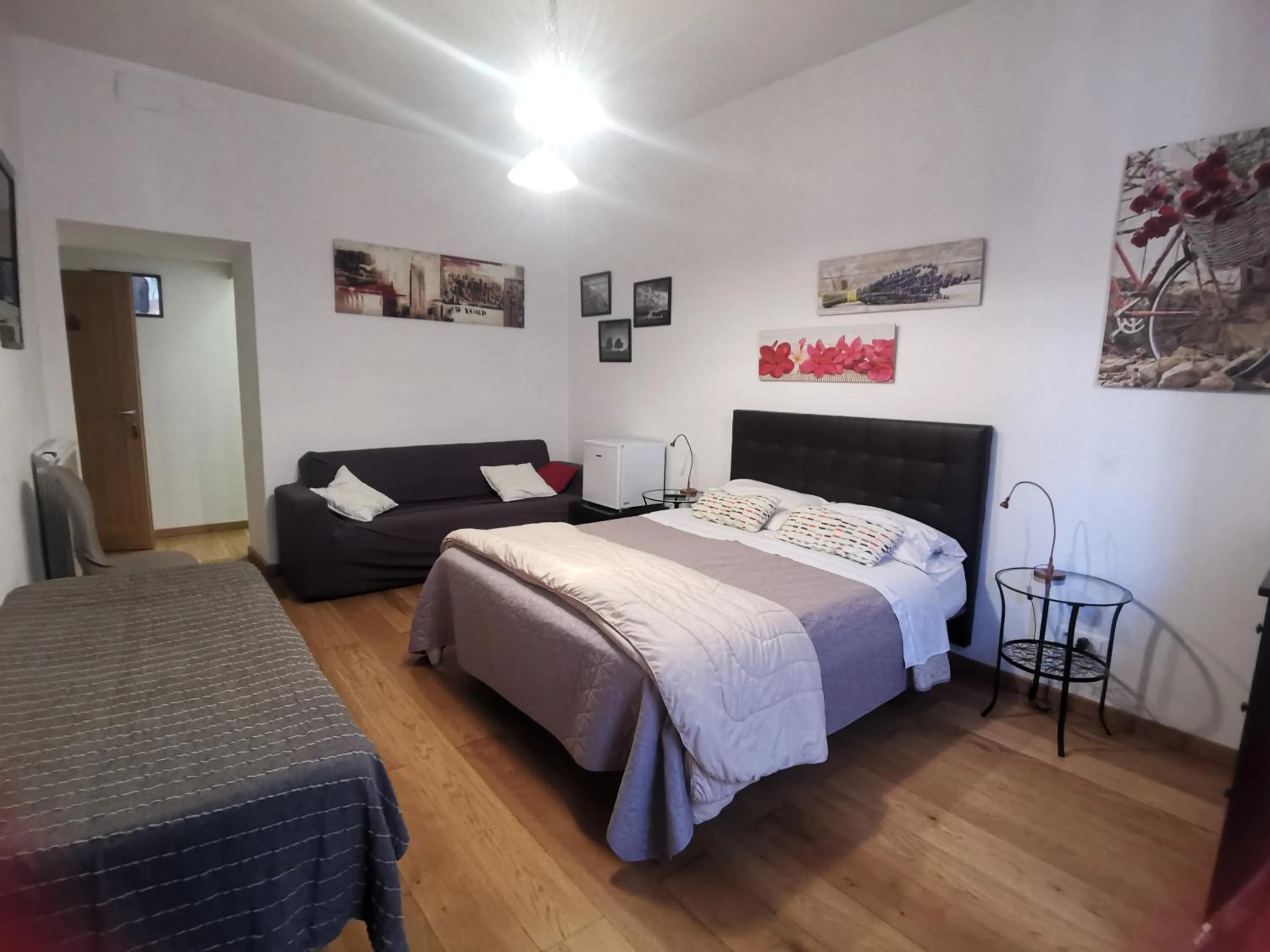 Photo of the whole room, Bed in Home 103