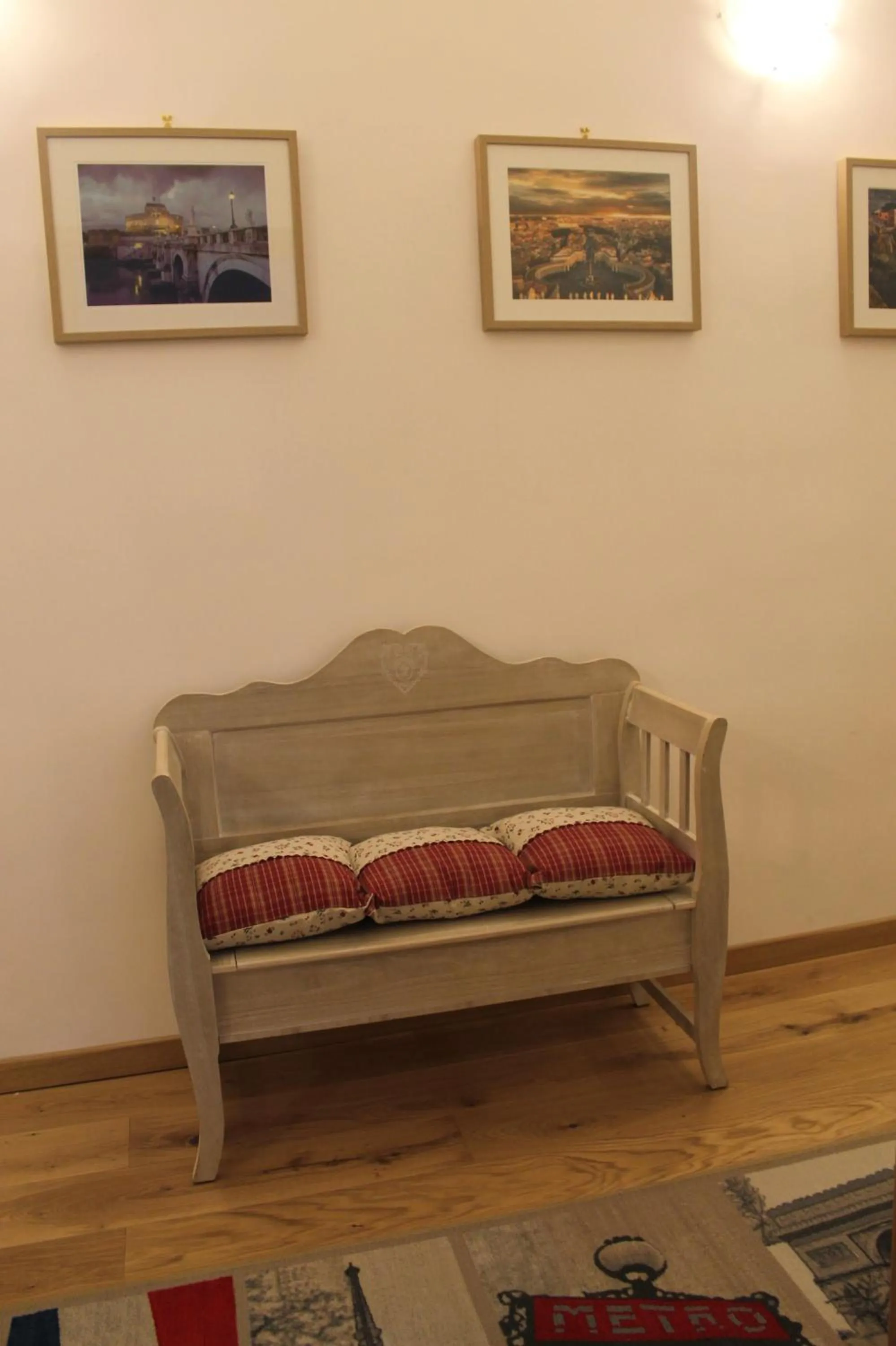 Decorative detail in Home 103