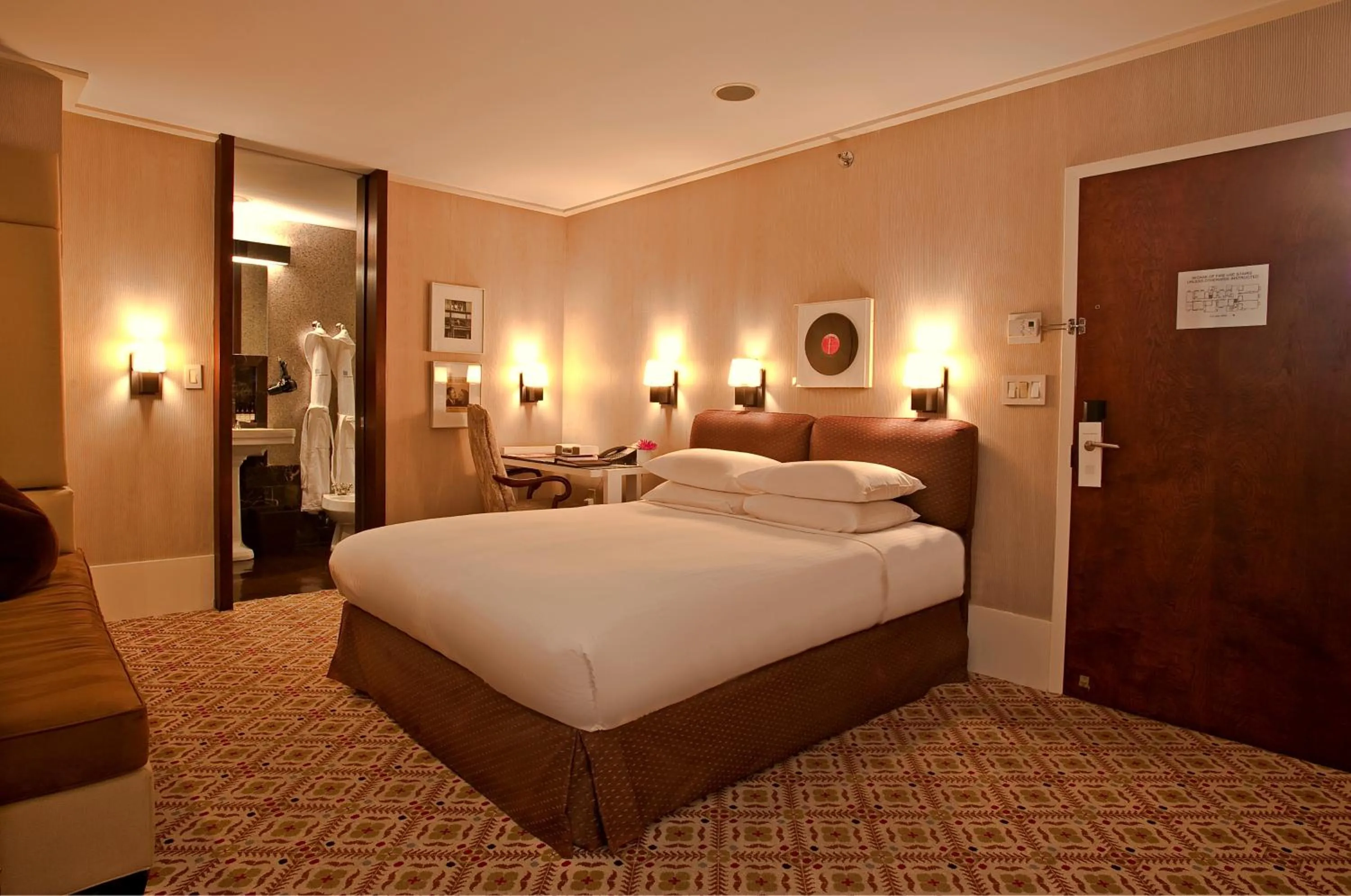 Bed in City Club Hotel