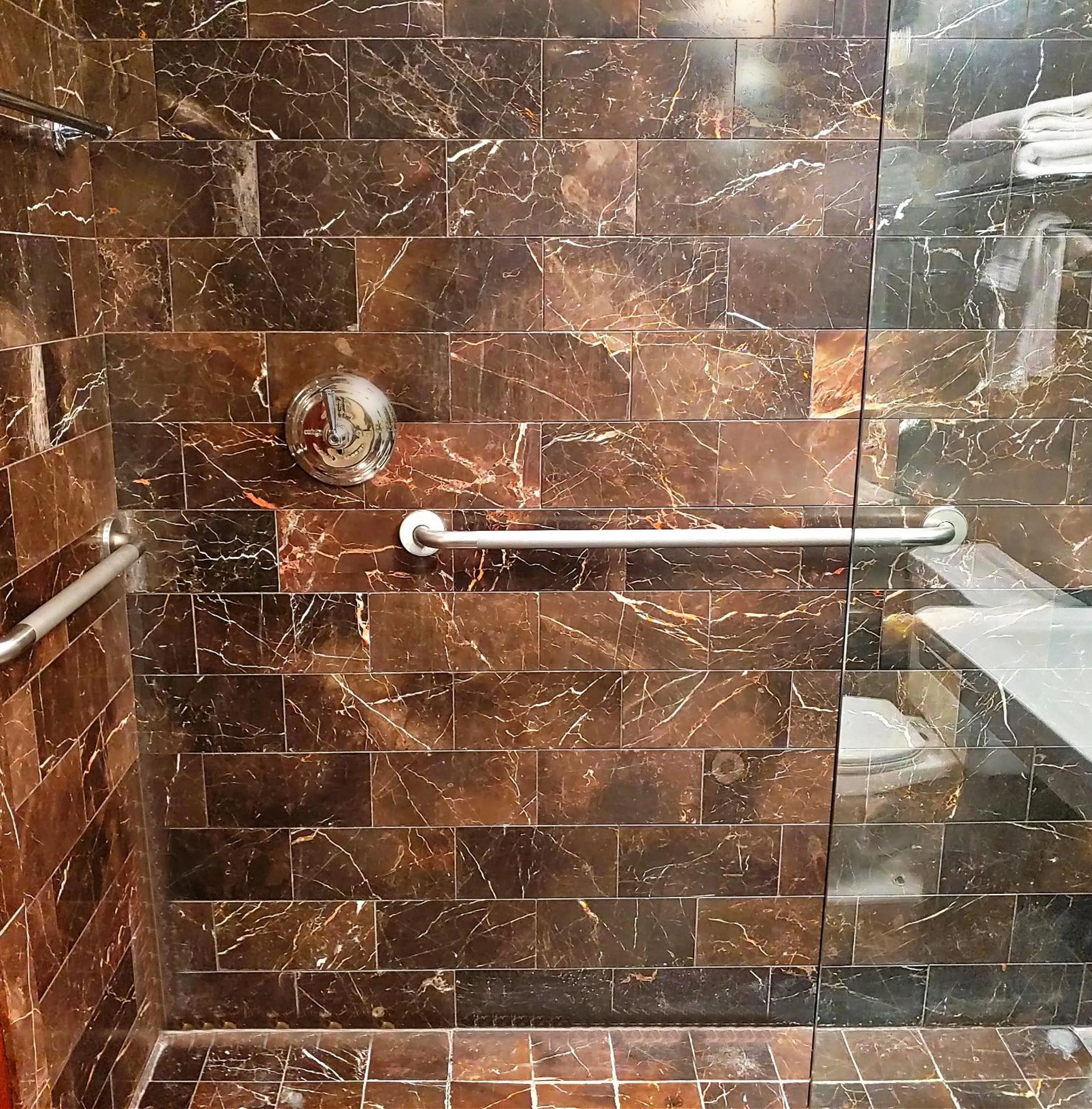 Bathroom in City Club Hotel
