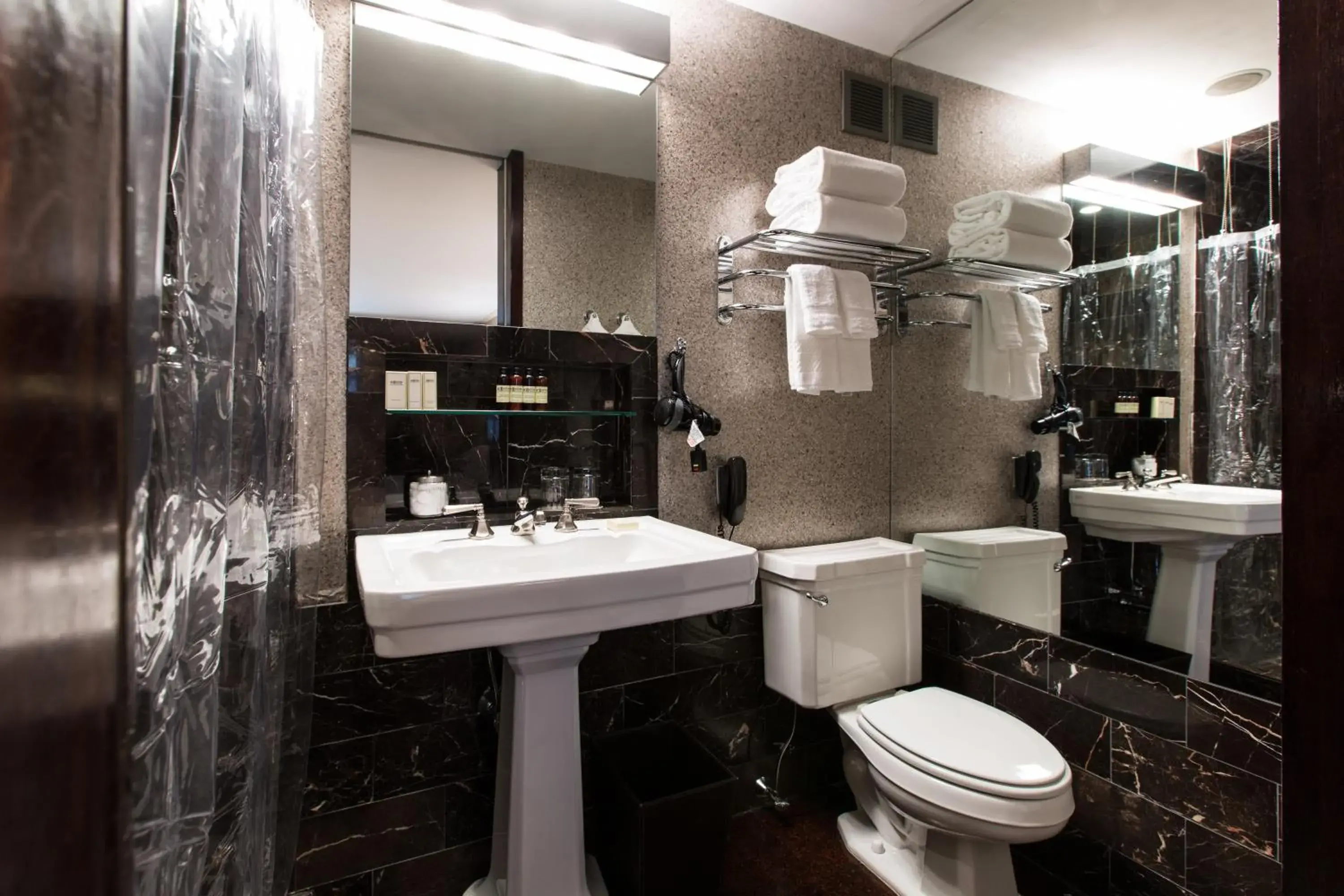 Petite Room in City Club Hotel Petite Room in City Club Hotel