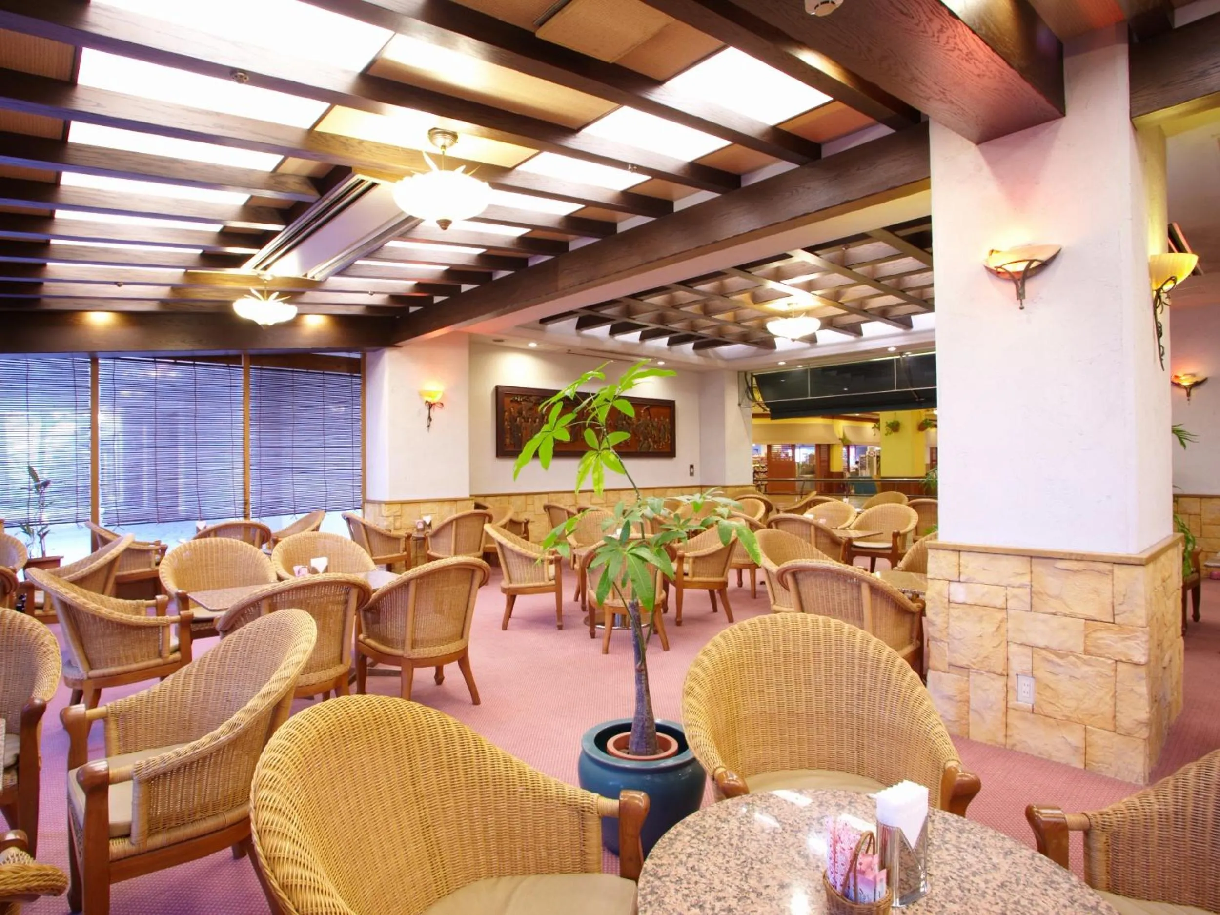 Lounge or bar in Pacific Hotel Okinawa