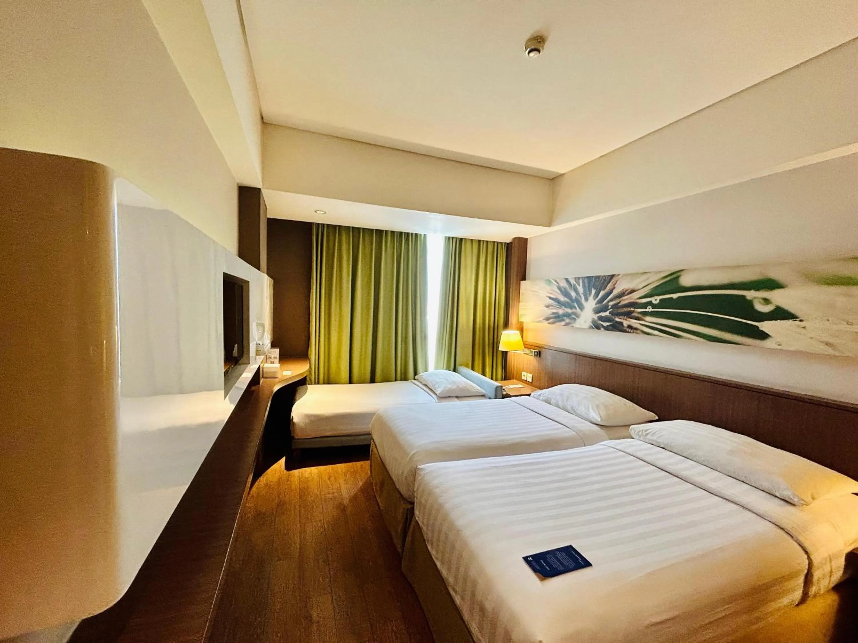 Bedroom, Bed in Soll Marina Hotel Serpong